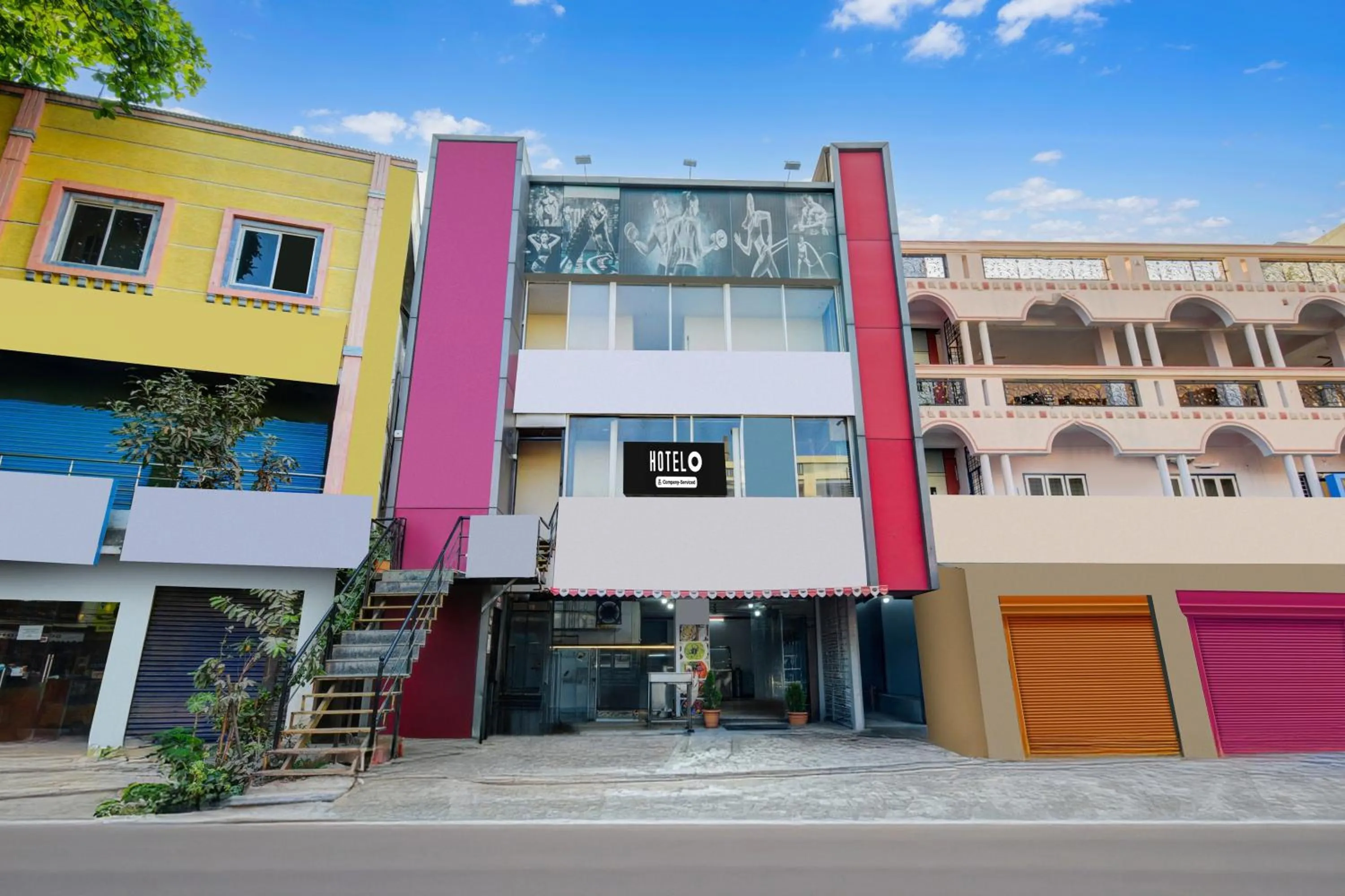Facade/entrance in Super Hotel O Neredmet Road
