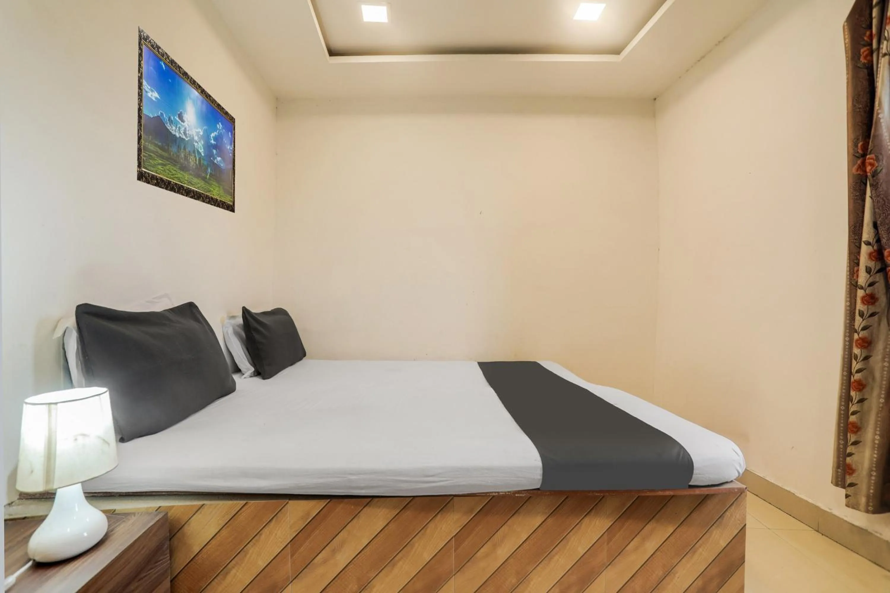 Bedroom, Bed in Hotel O Gyan Regency