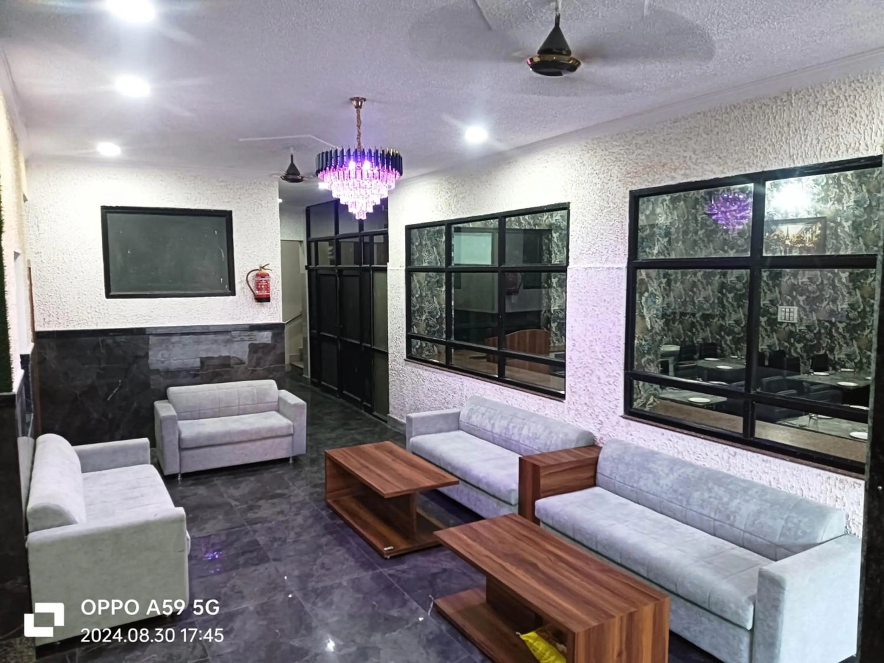 Living room in ShriGo Hotel Pushpa Residency