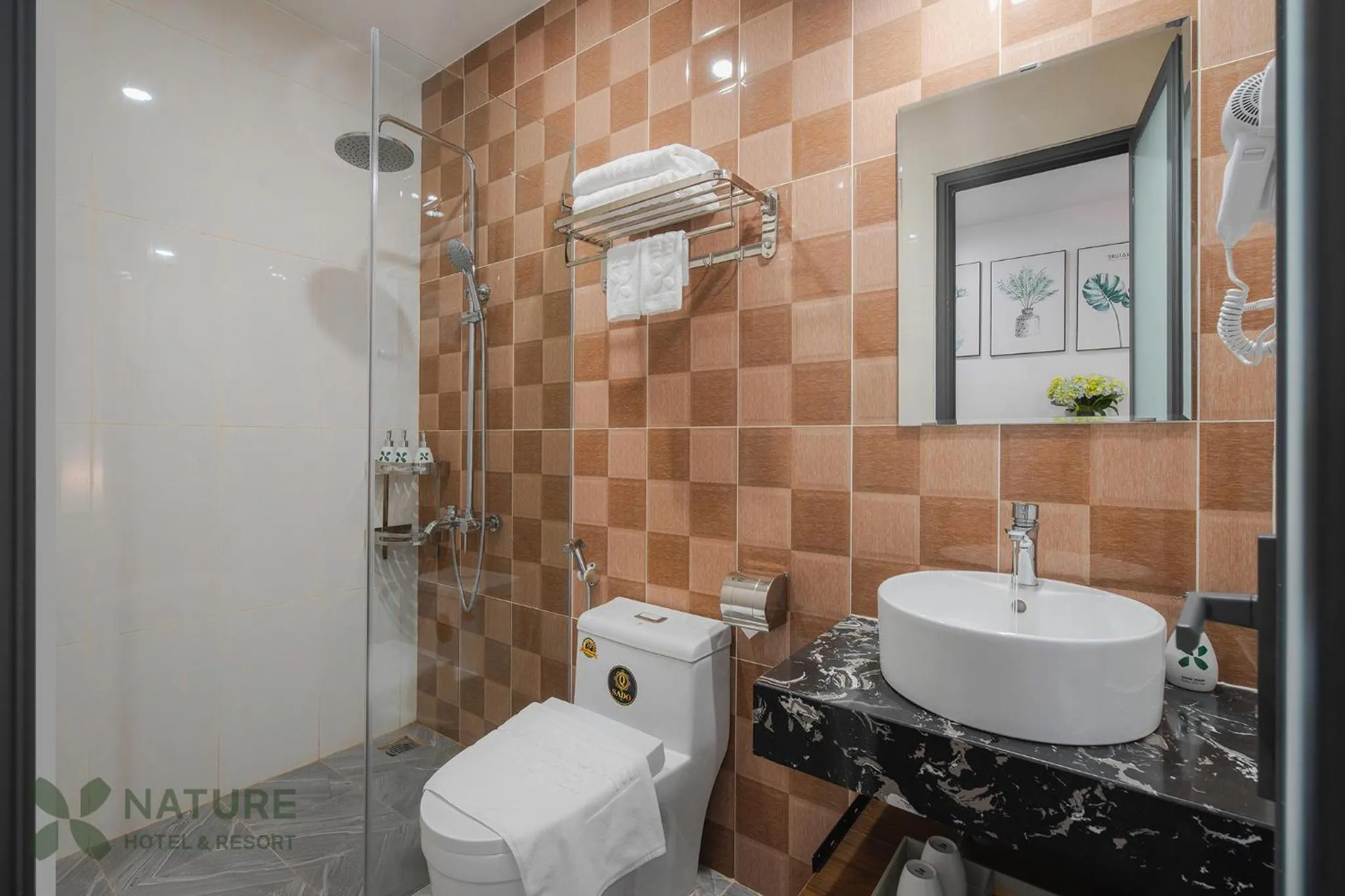Shower in Nature Hotel - Nam Ky Khoi Nghia