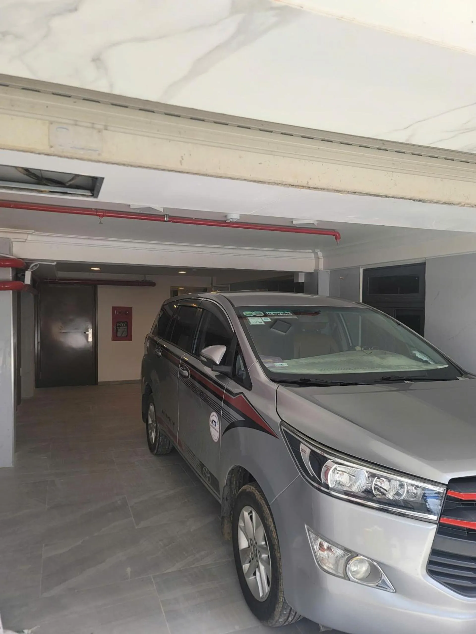 Parking in Nature Hotel - Nam Ky Khoi Nghia