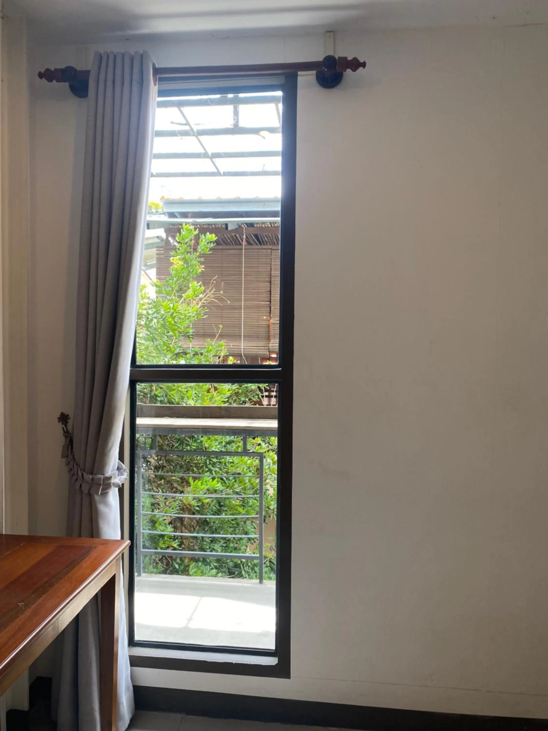 Property building in Feliz Hostel Cafe & Bar