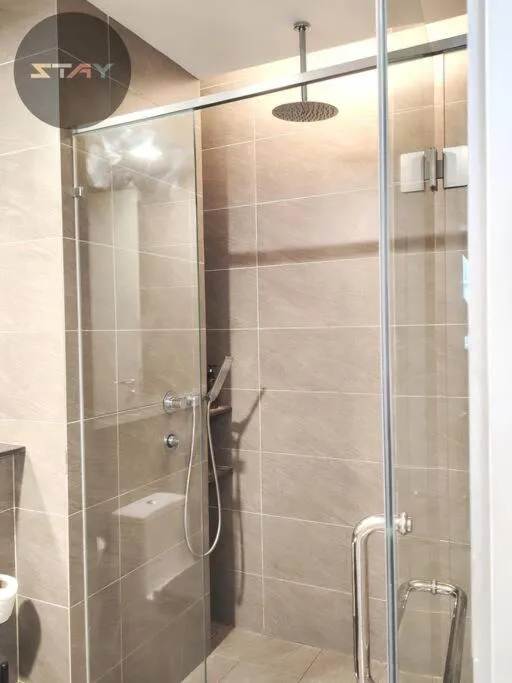 GM 2904 Couple Cozy Netflix 100mbps BySTAY