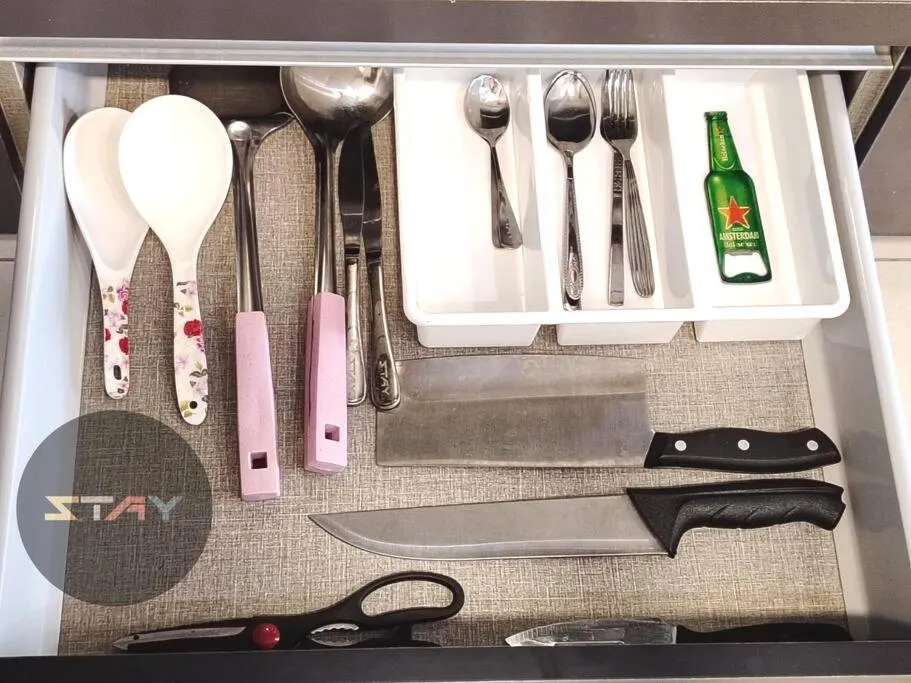 GM 2904 Couple Cozy Netflix 100mbps BySTAY