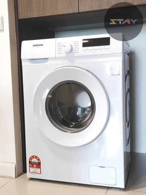 GM 2904 Couple Cozy Netflix 100mbps BySTAY