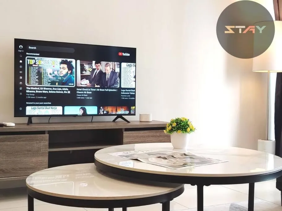 GM 2904 Couple Cozy Netflix 100mbps BySTAY