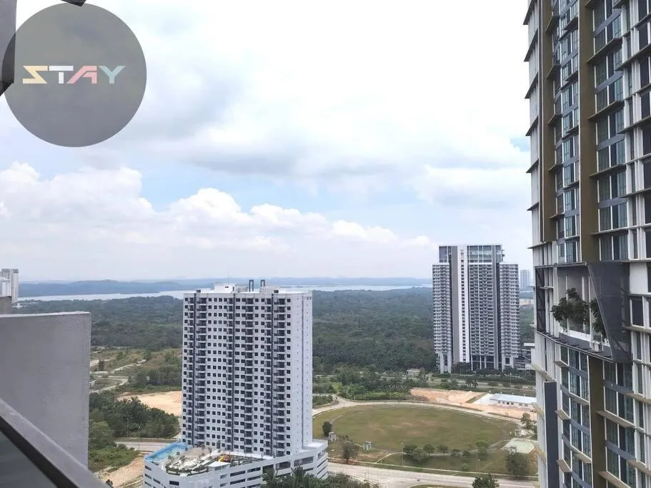 GM 2904 Couple Cozy Netflix 100mbps BySTAY