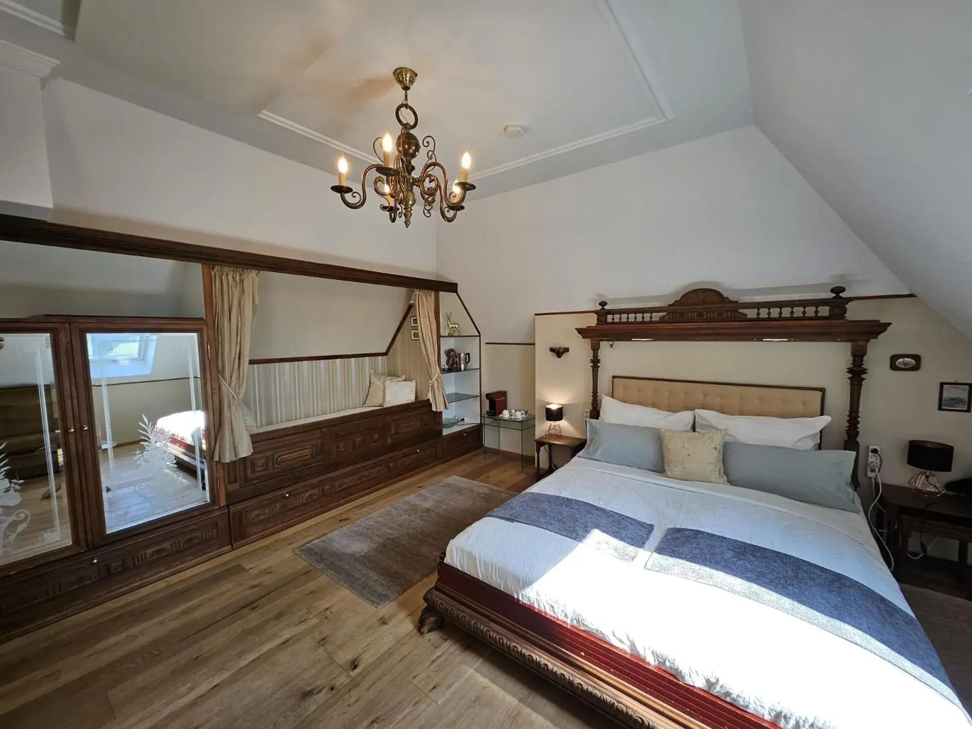 Deluxe Family Room - single occupancy in Klein Holland Deluxe Family Room - single occupancy in Klein Holland