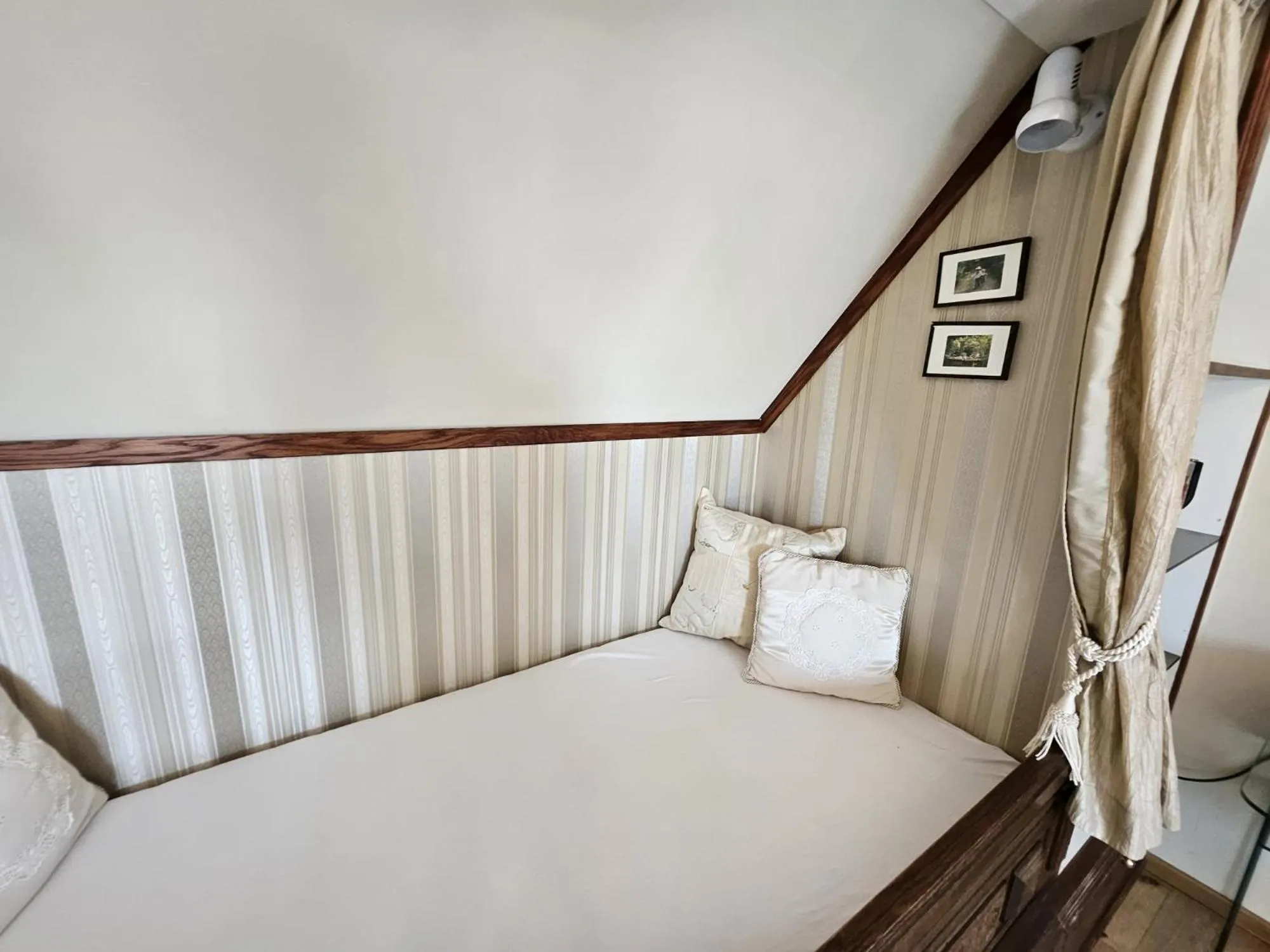 Bed in Klein Holland