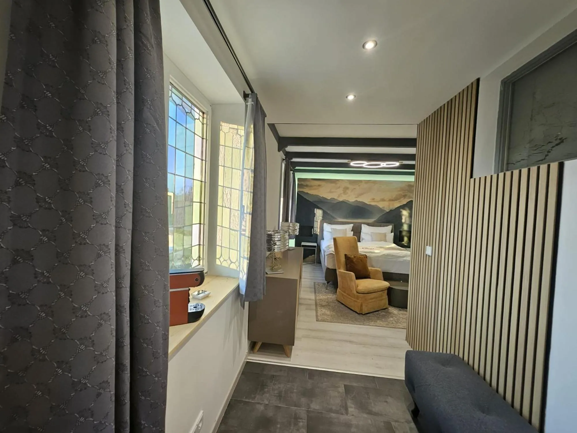 Photo of the whole room in Klein Holland