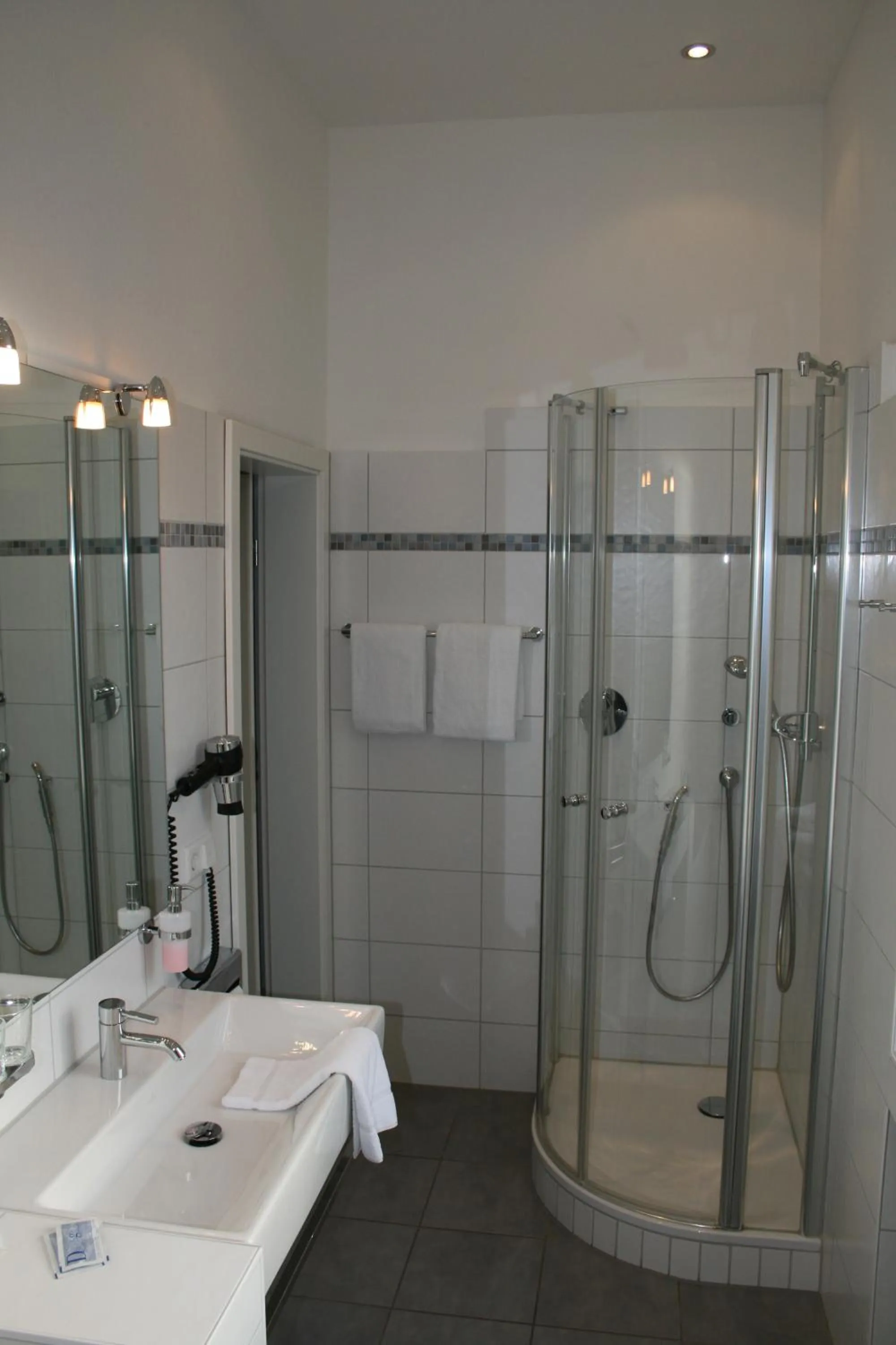 Bathroom in Weinhotel Römerbad