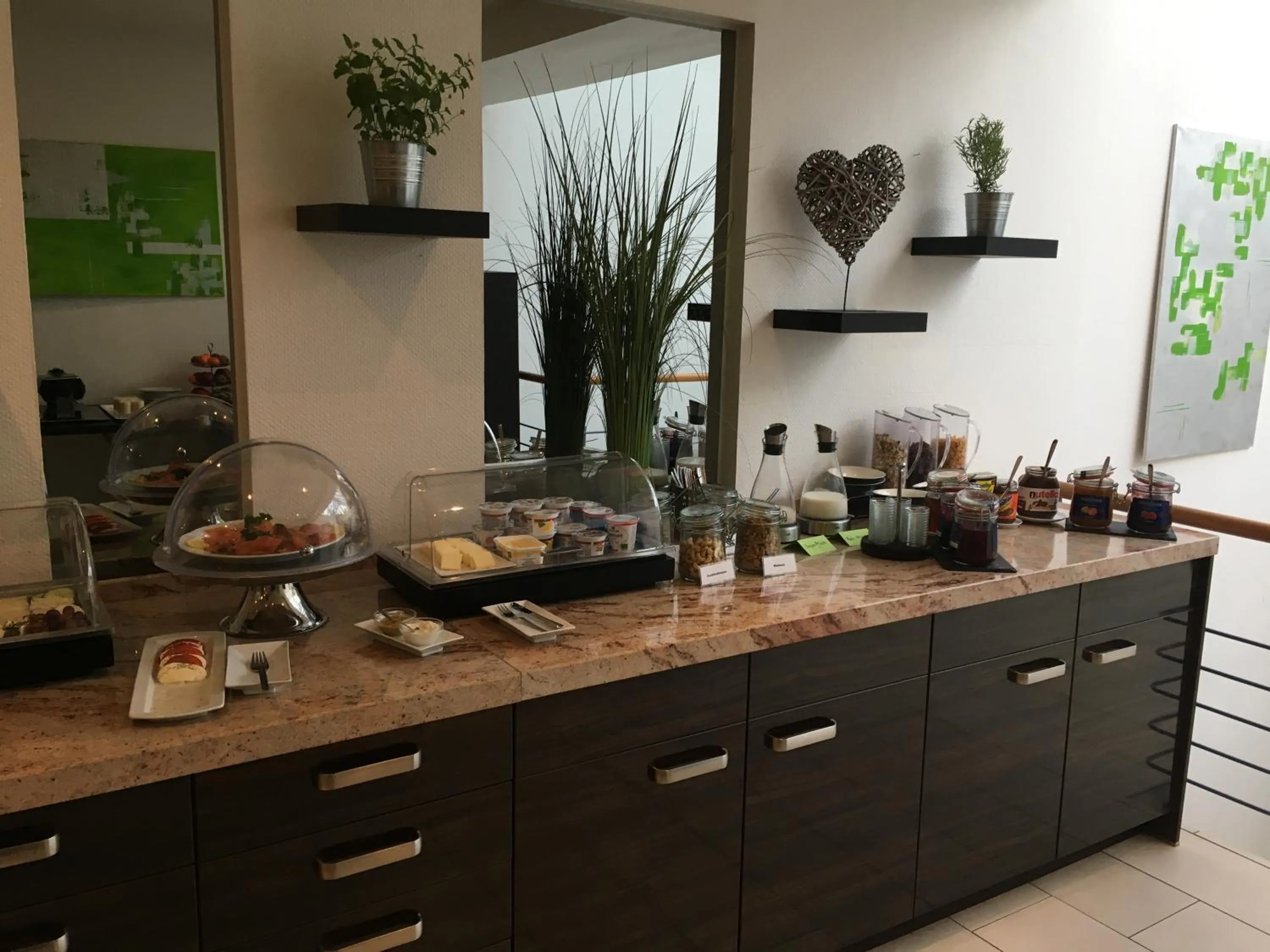 Continental breakfast in Weinhotel Römerbad