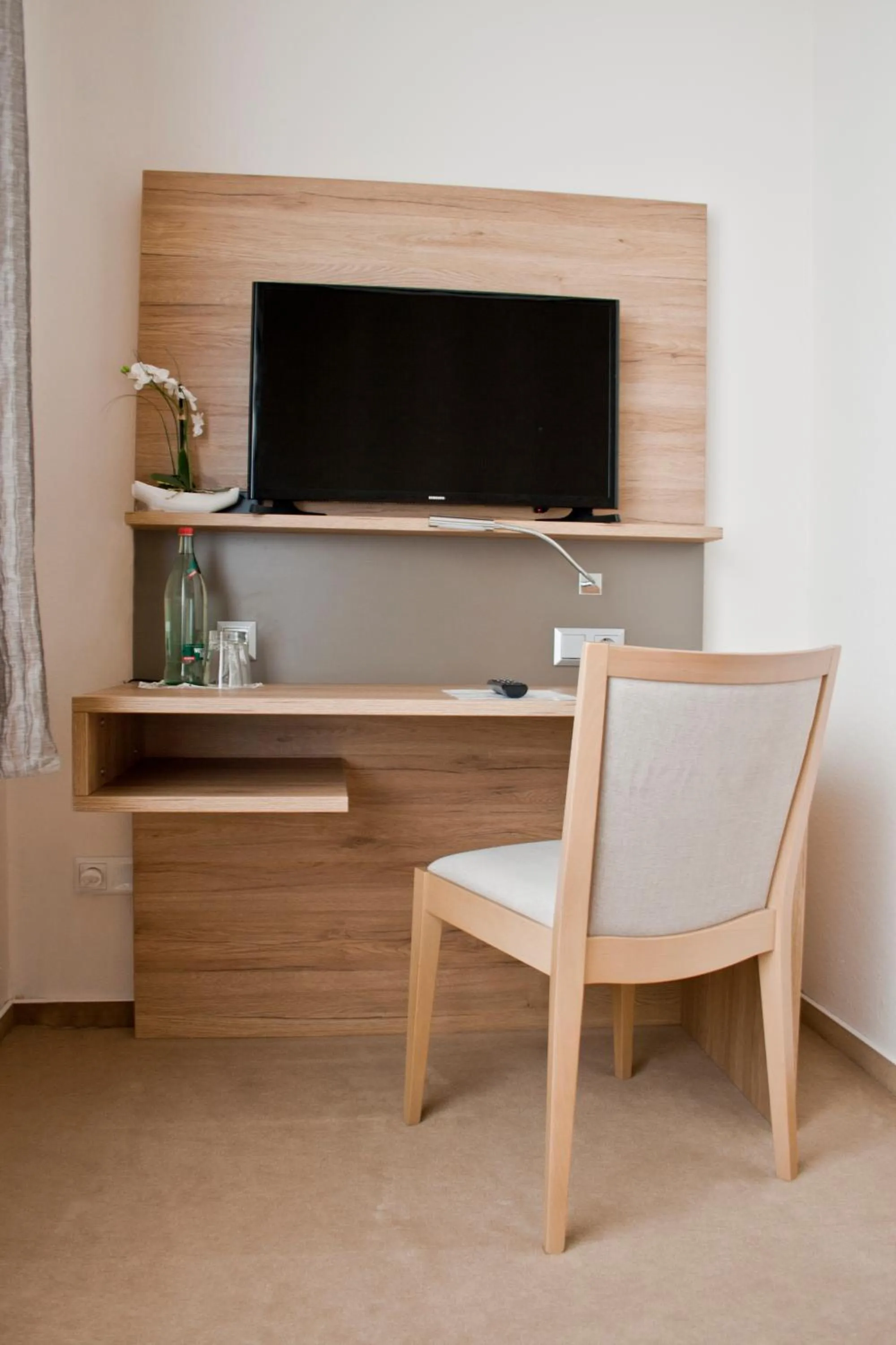 Photo of the whole room in Weinhotel Römerbad