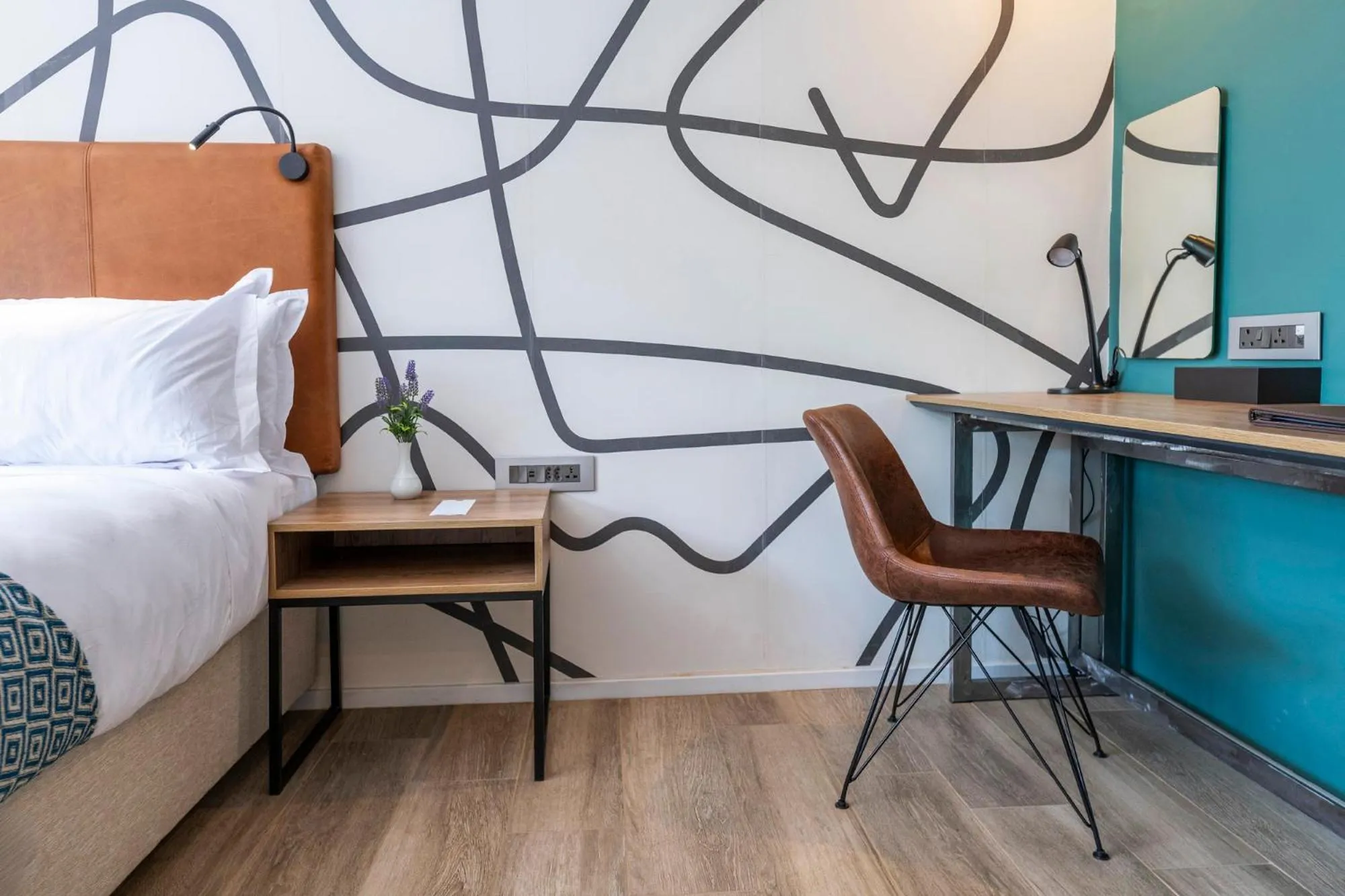 Seating area, Bed in 258 Hotel