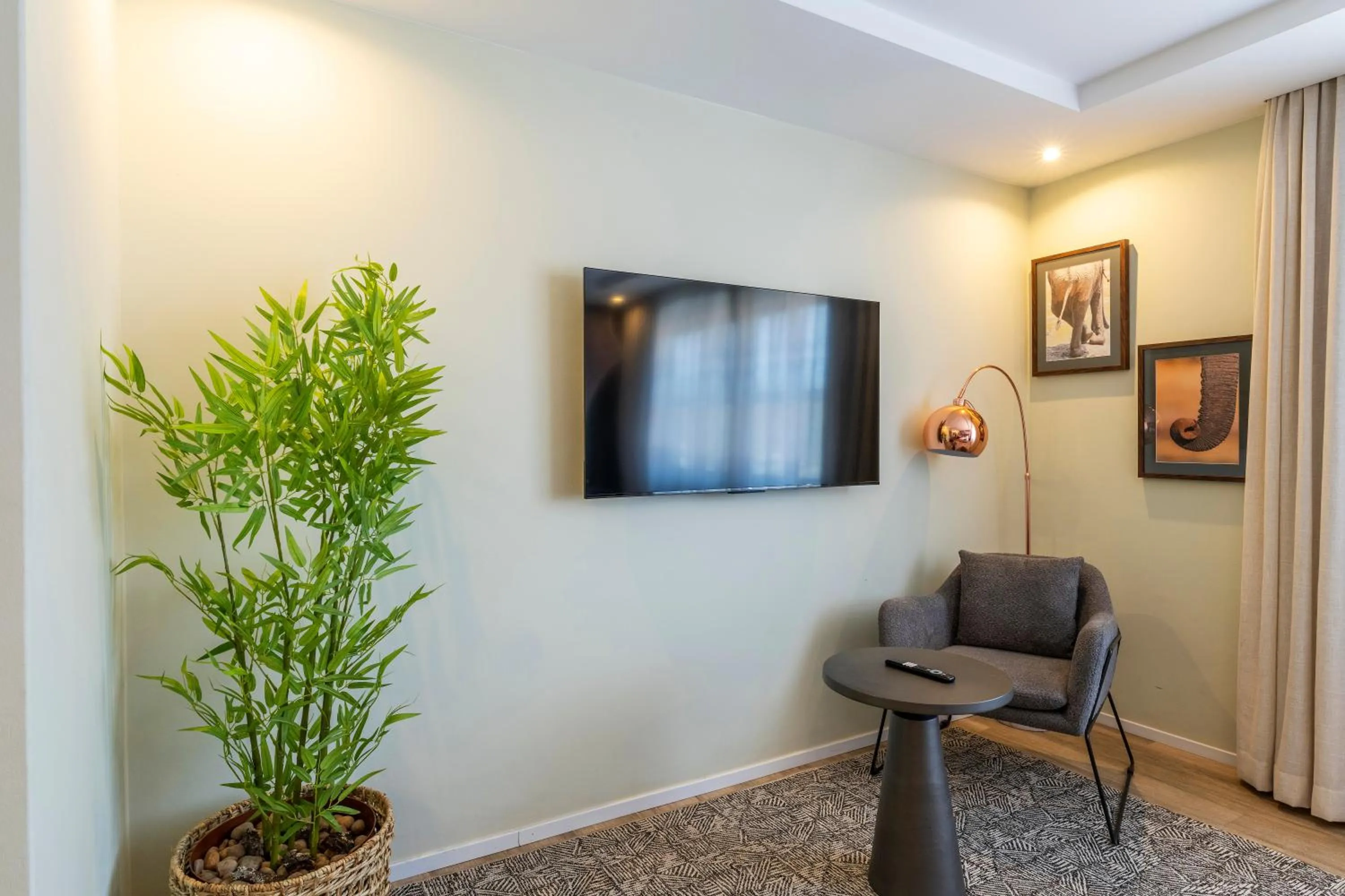 Seating area in 258 Hotel