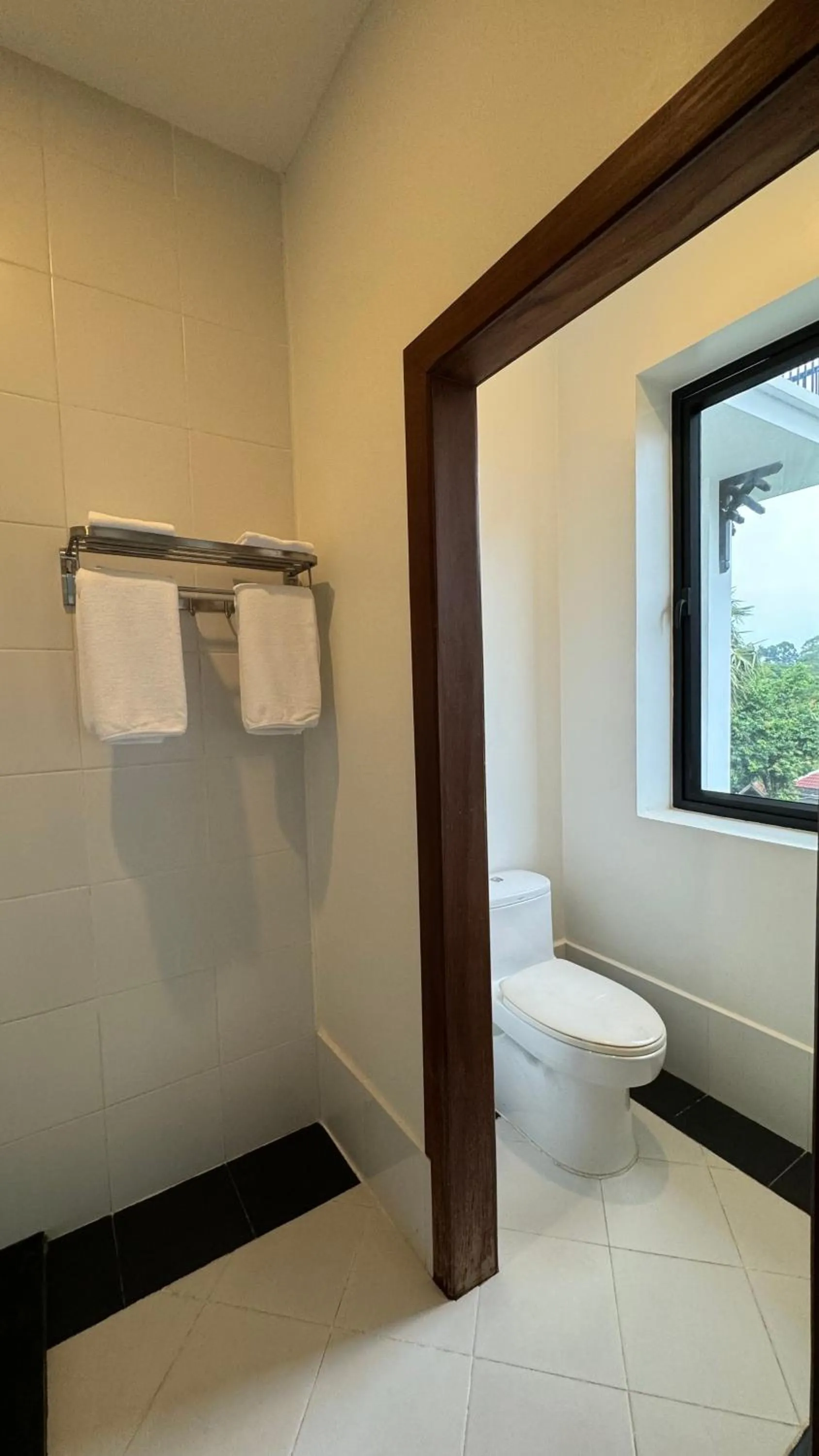 Toilet in Mealy Villa