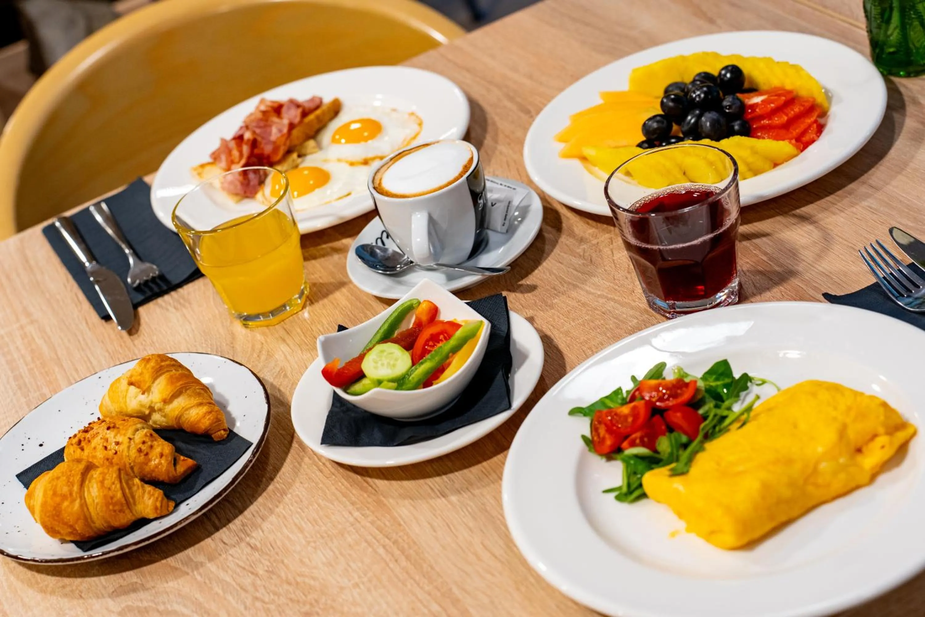 Food and drinks in Hotel Academia