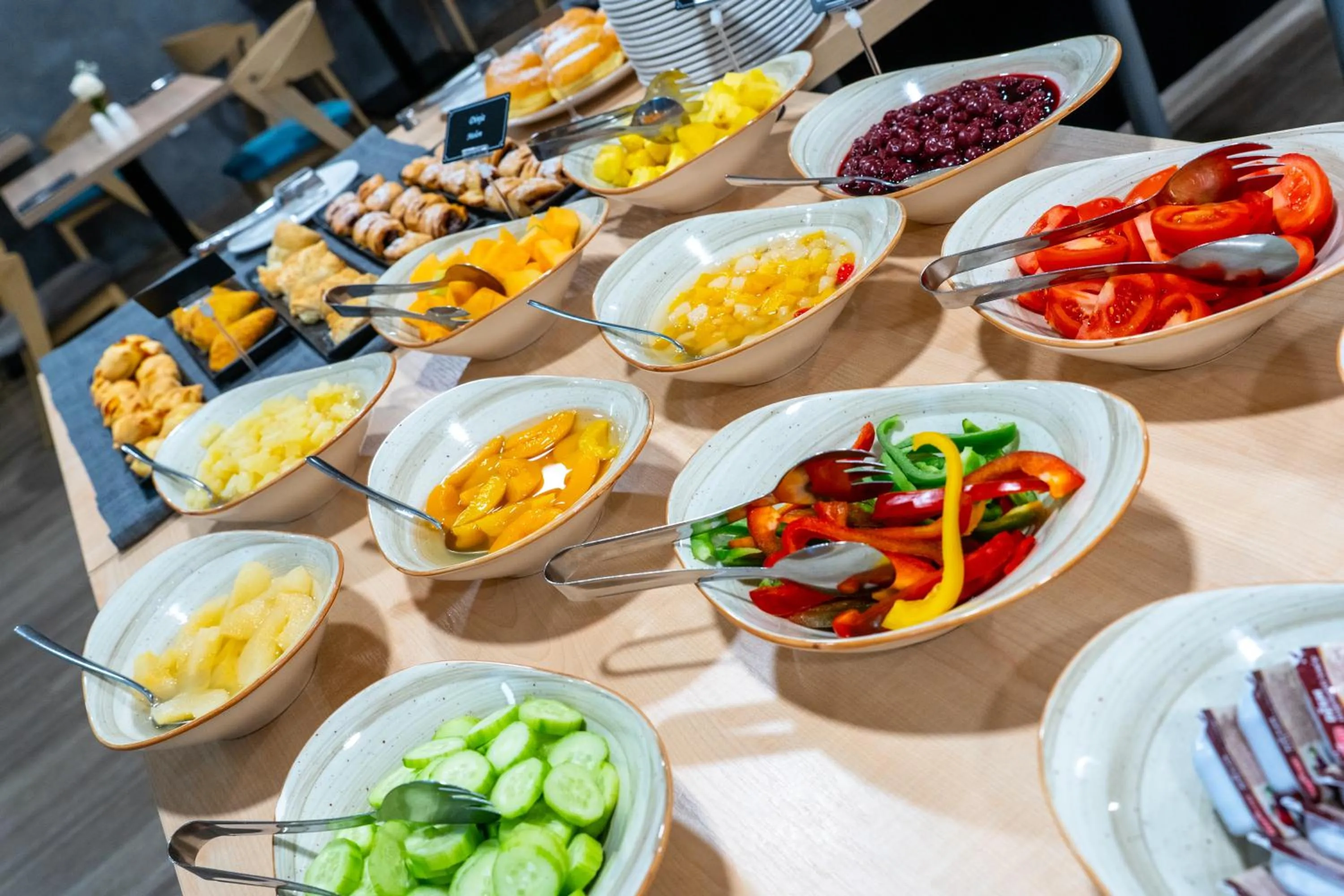 Breakfast in Hotel Academia