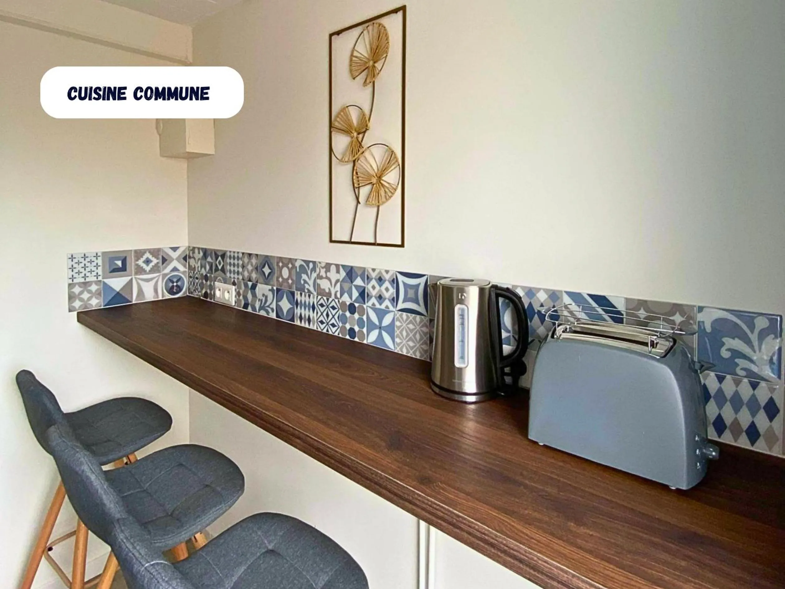 Communal kitchen in Le Moment Douillet