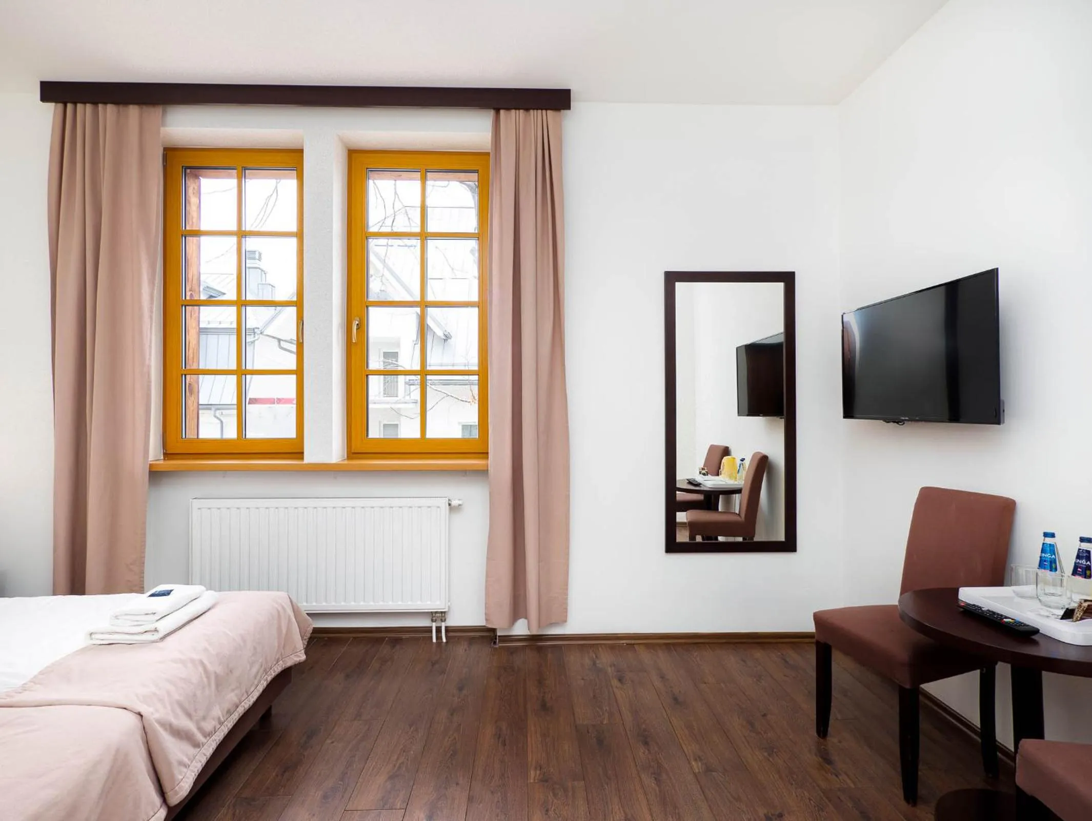 Photo of the whole room, Bed in Willa Sienkiewiczówka