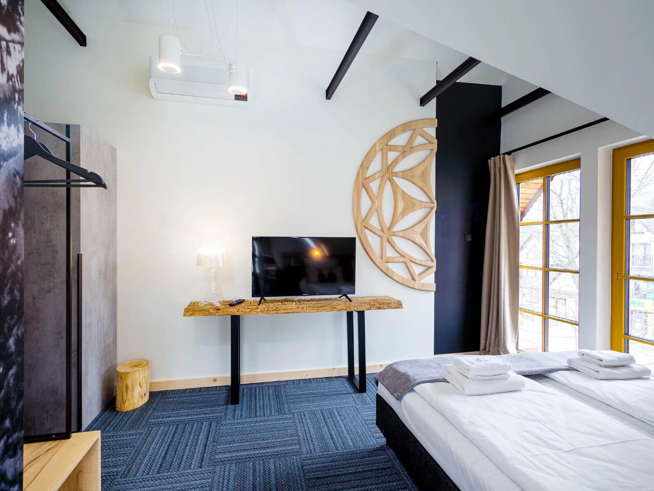 Photo of the whole room, Bed in Willa Sienkiewiczówka