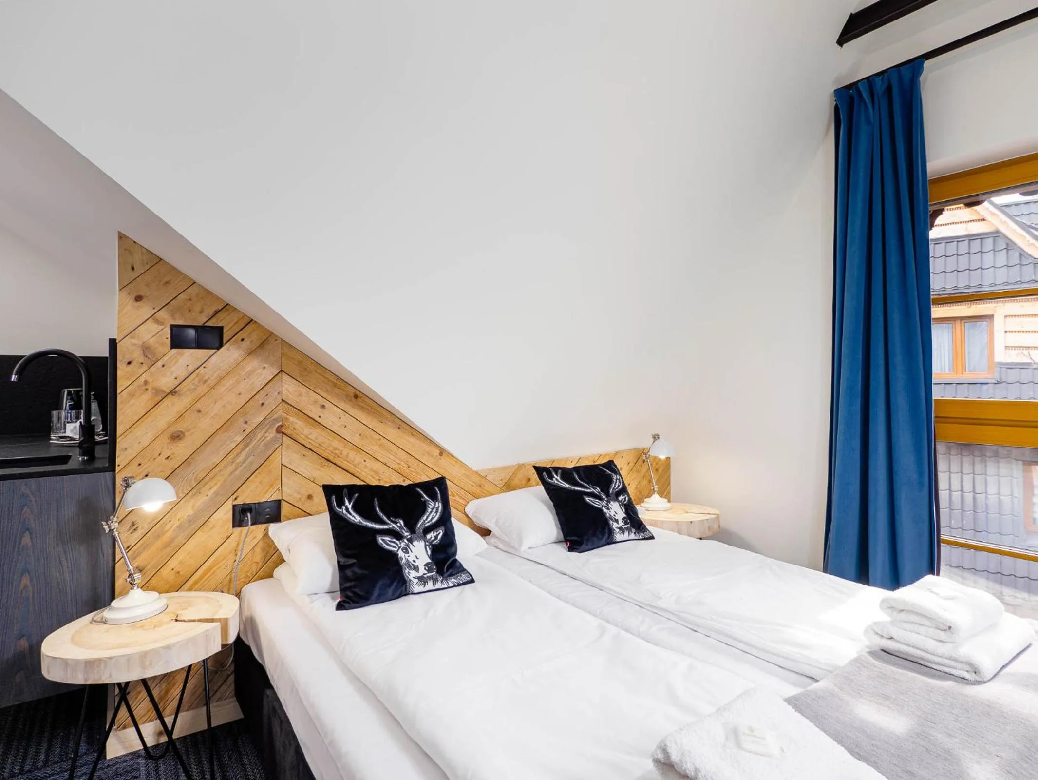 Bedroom, Bed in Willa Sienkiewiczówka