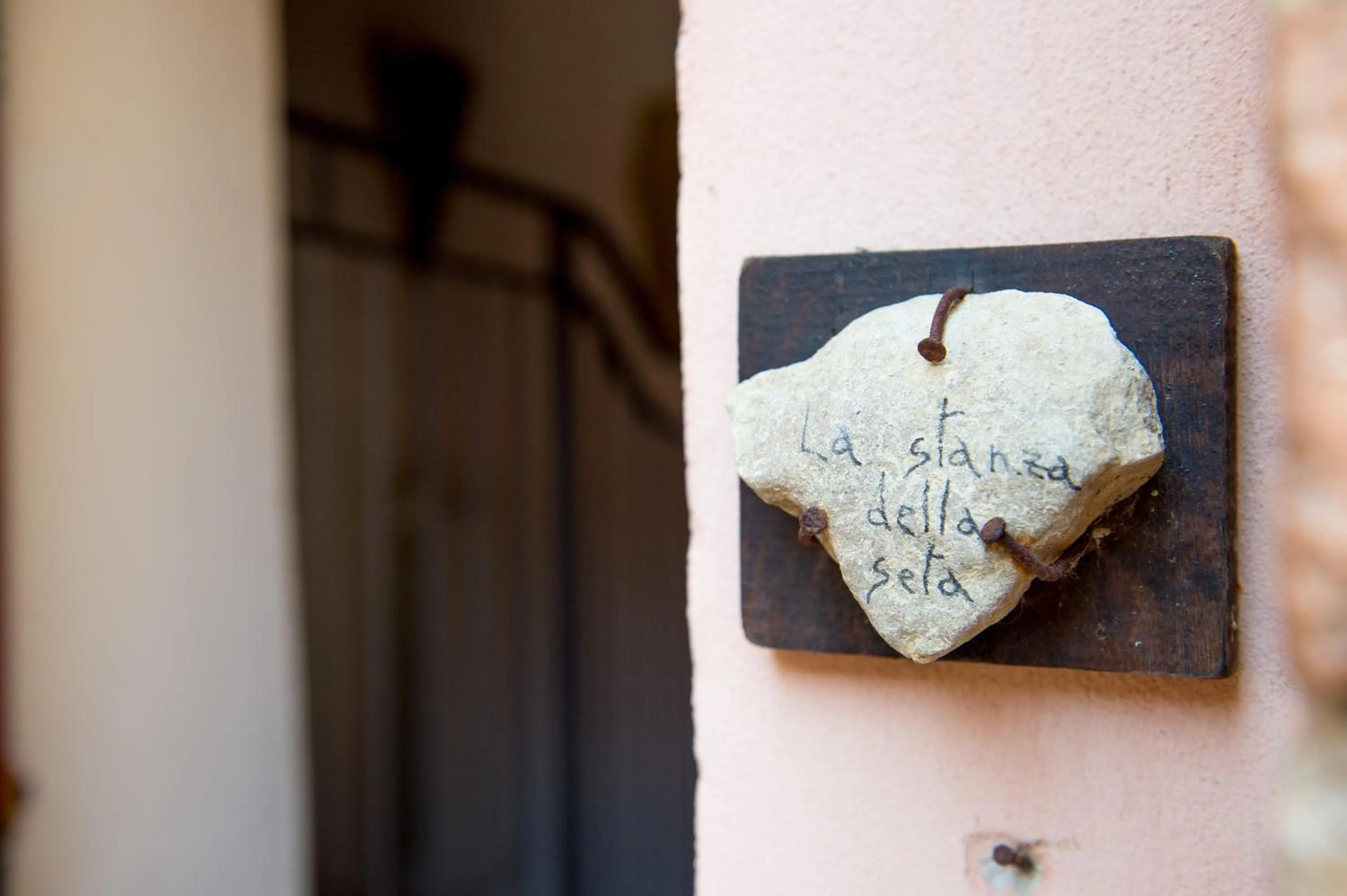 Decorative detail in Torre della Botonta