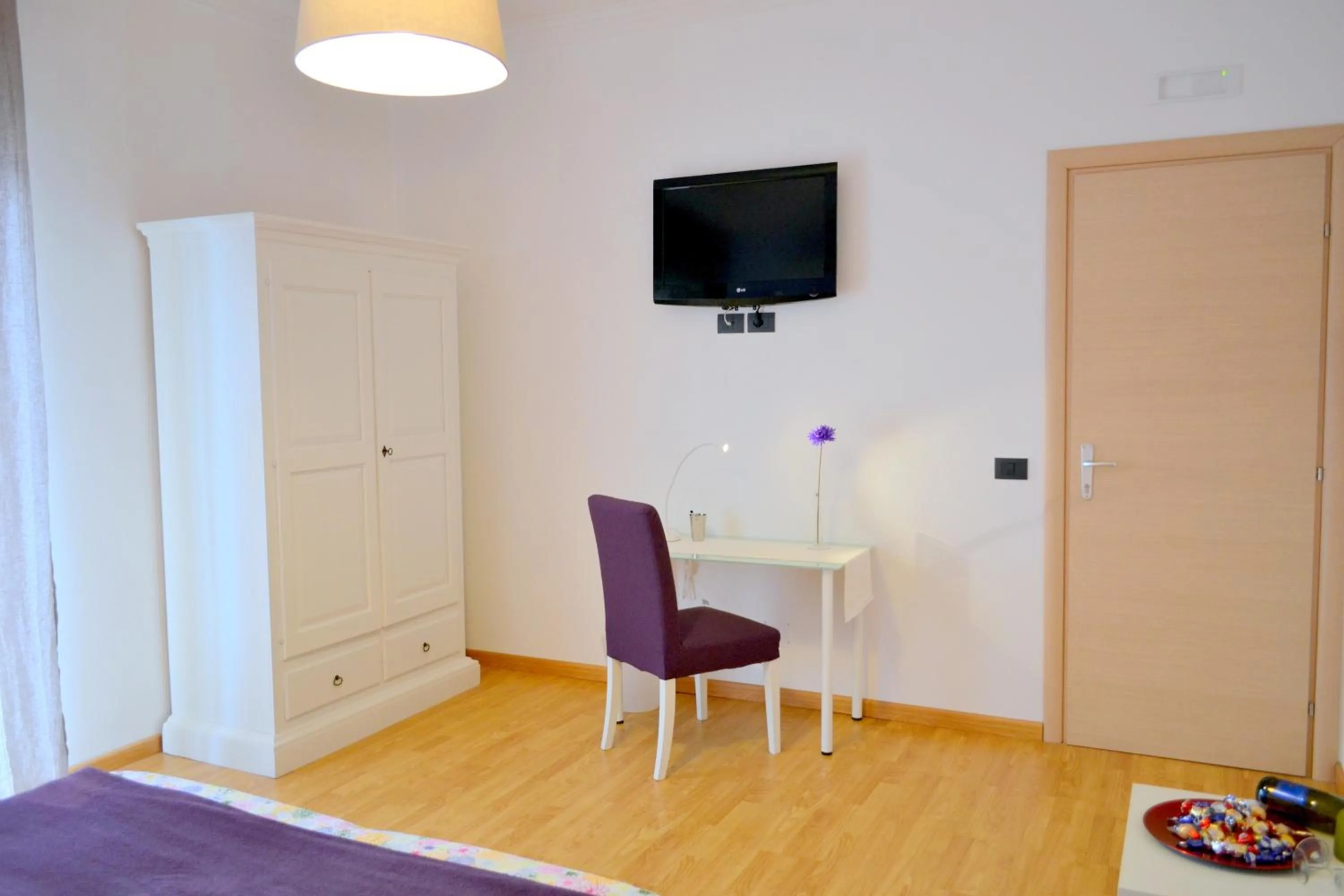 Photo of the whole room in Policlinico Apartments