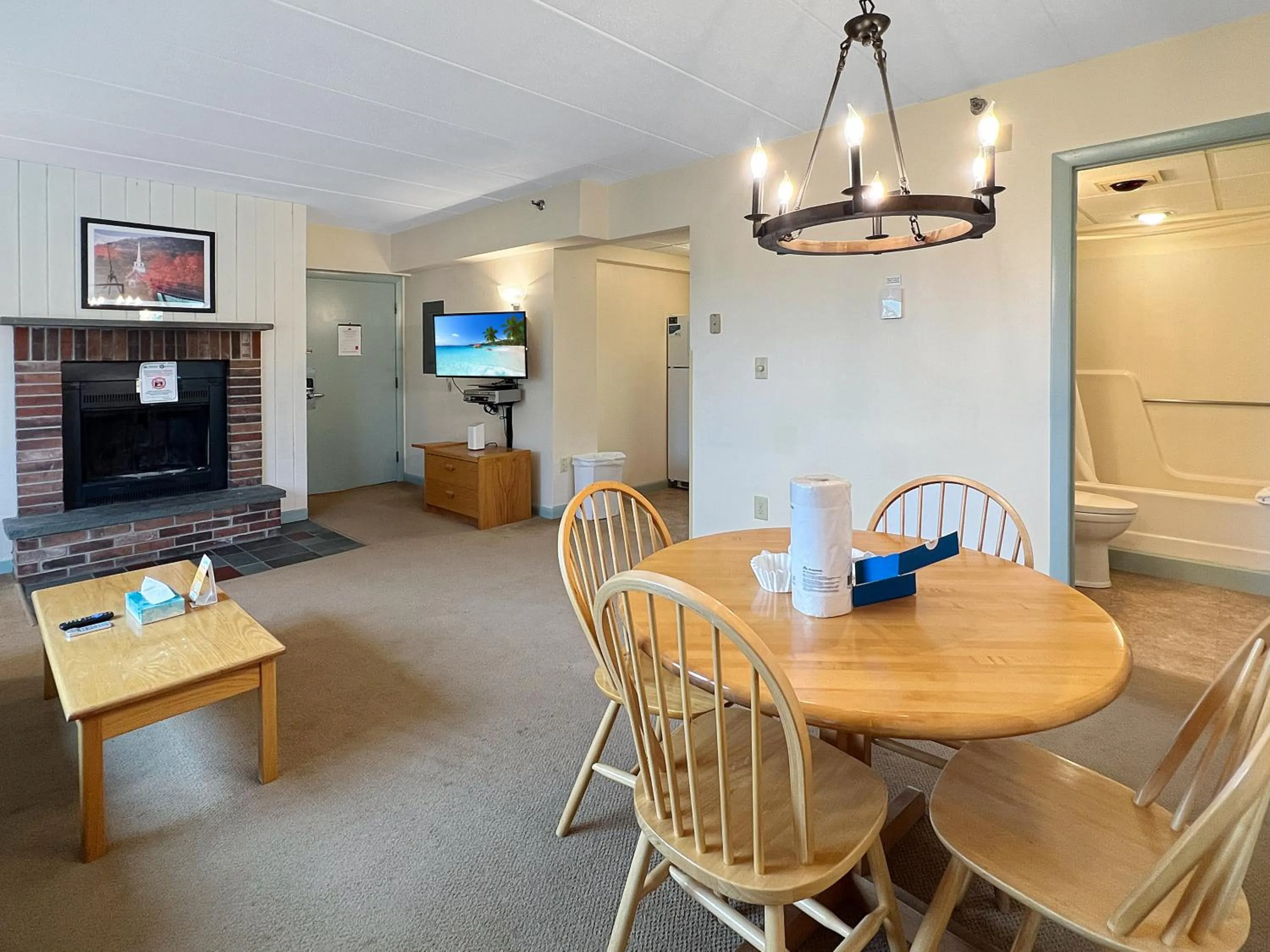 Dining area in Mountain Green, Condos at Killington
