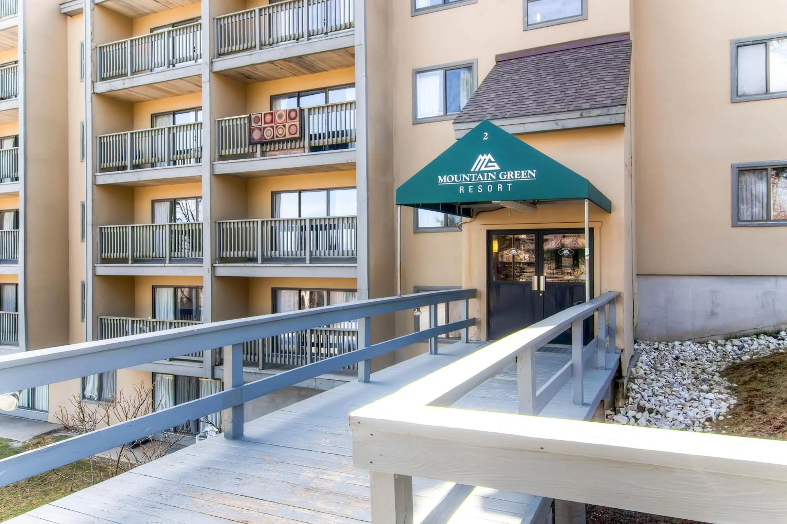Property building in Mountain Green, Condos at Killington