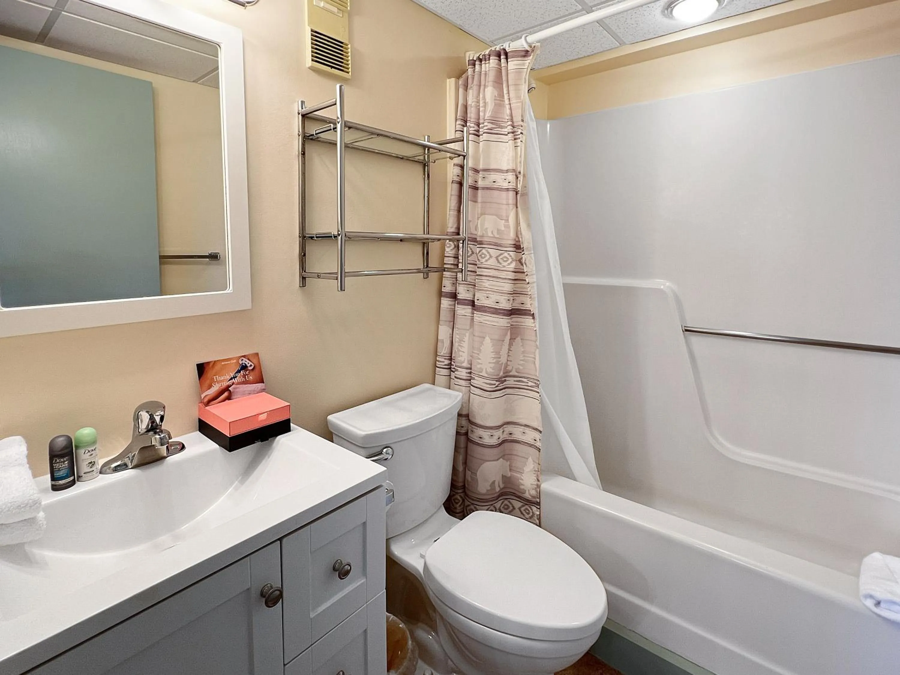 Shower in Mountain Green, Condos at Killington