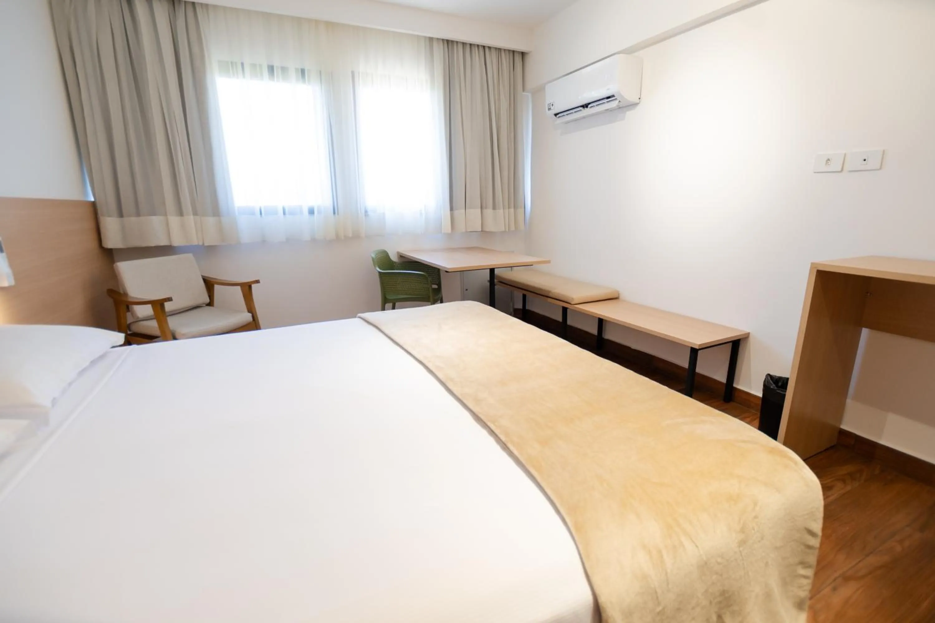 Bedroom, Bed in Hotel Thermas da Mata - Cotia próximo ao Animália Park