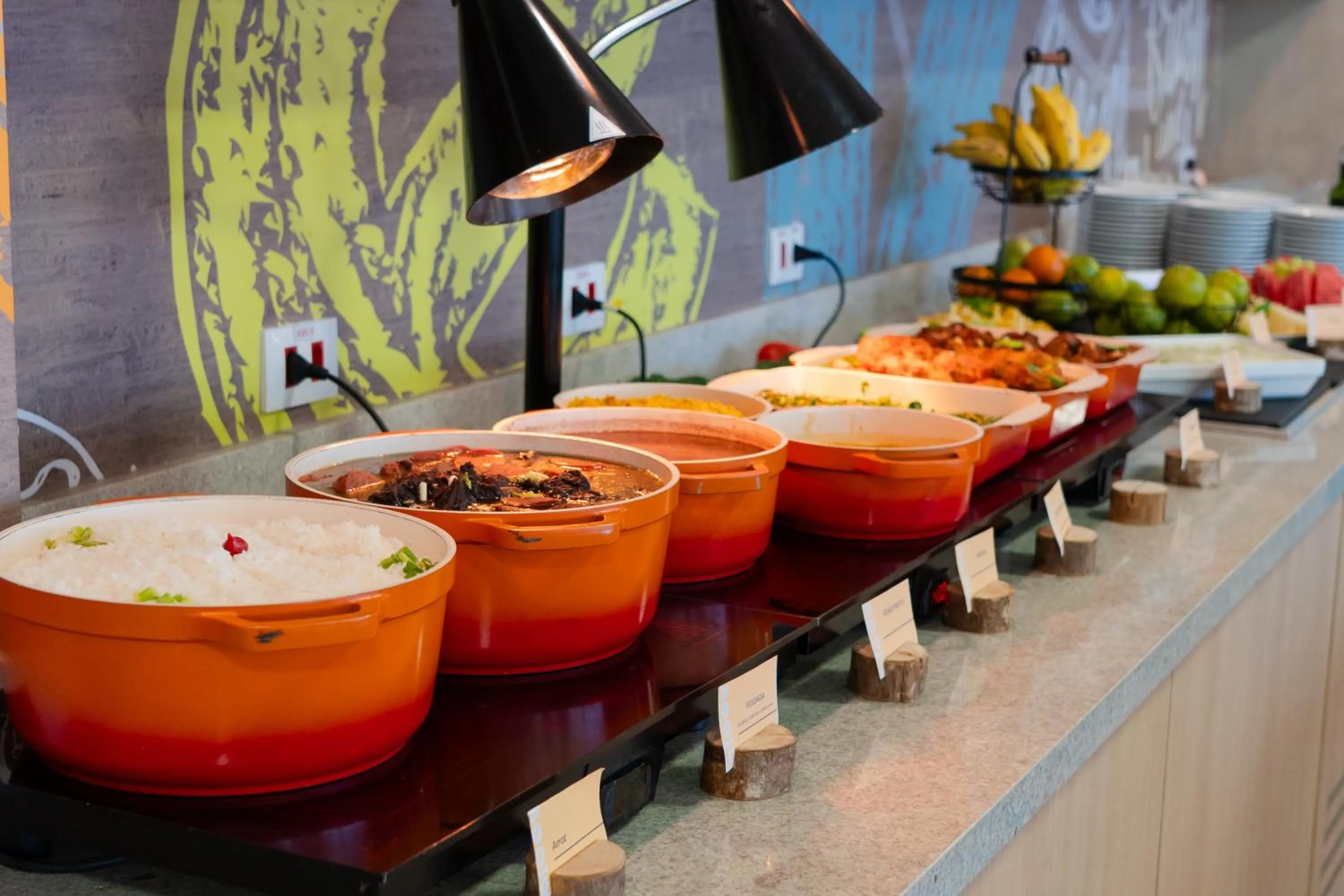 Restaurant/places to eat in Hotel Thermas da Mata - Cotia próximo ao Animália Park