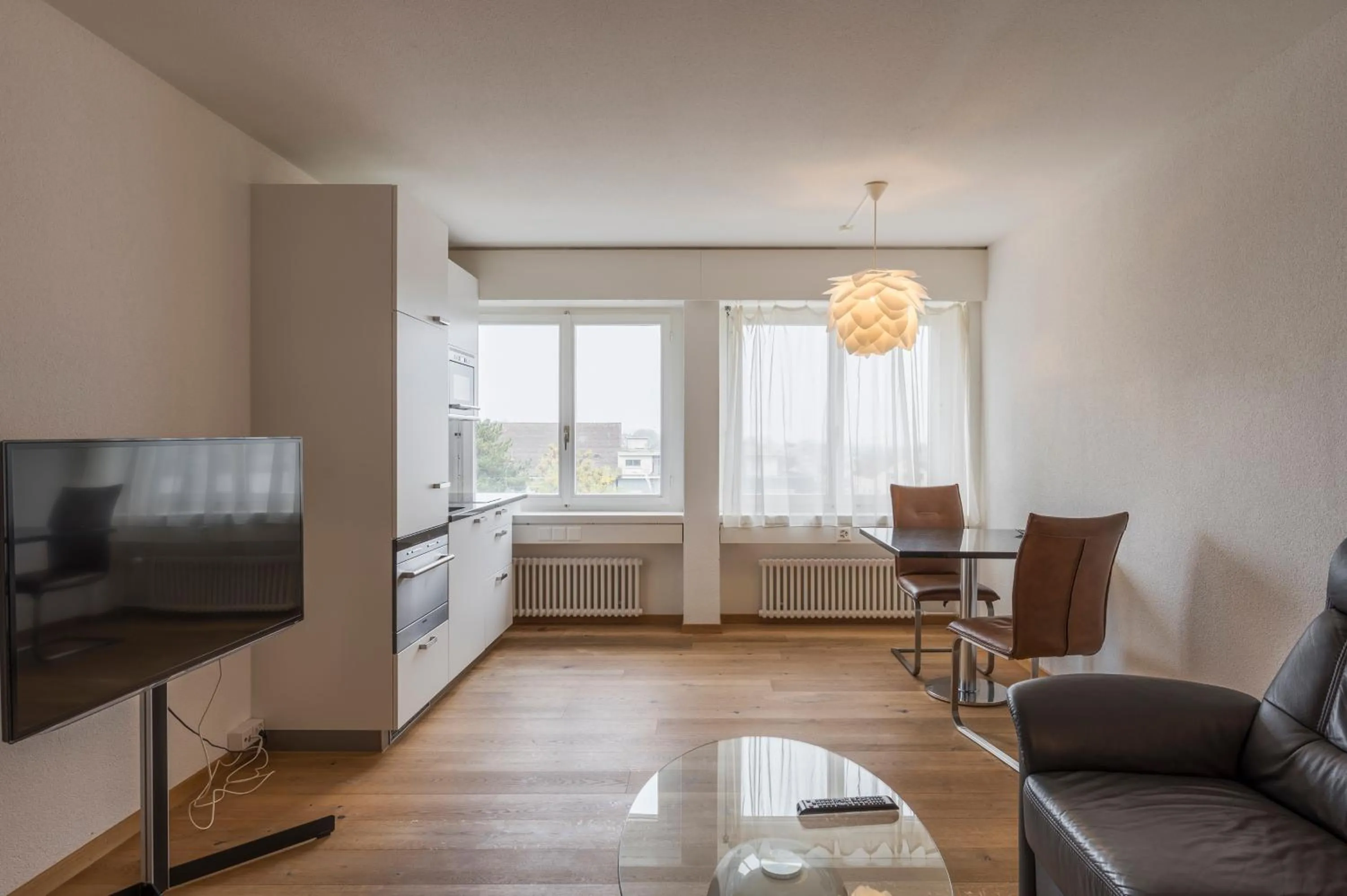 Communal lounge/ TV room in Amanthos Living Solothurn