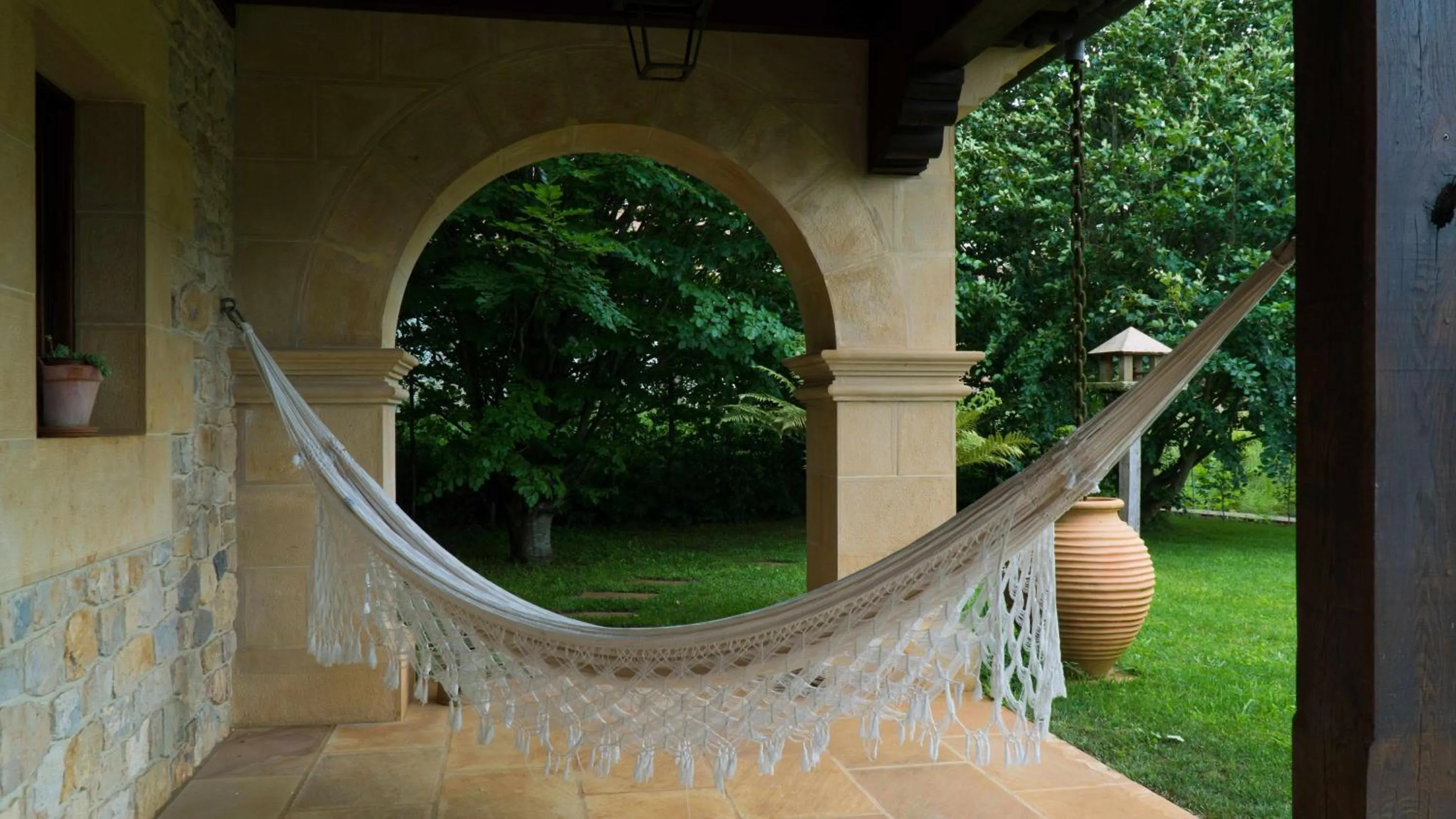 Facade/entrance in Apartamentos Arcadia