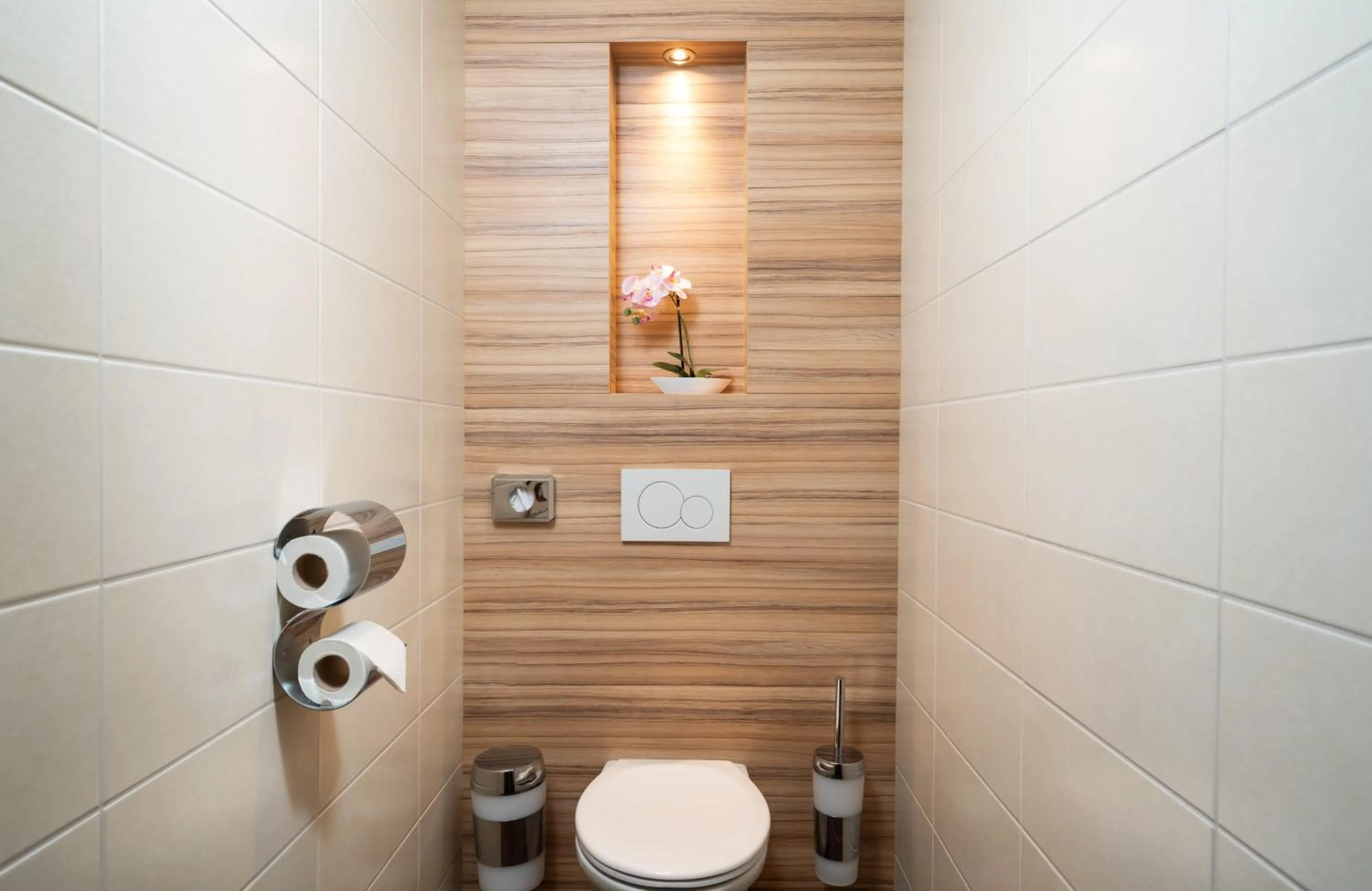 Bathroom in Leonardo Hotel Vienna Hauptbahnhof