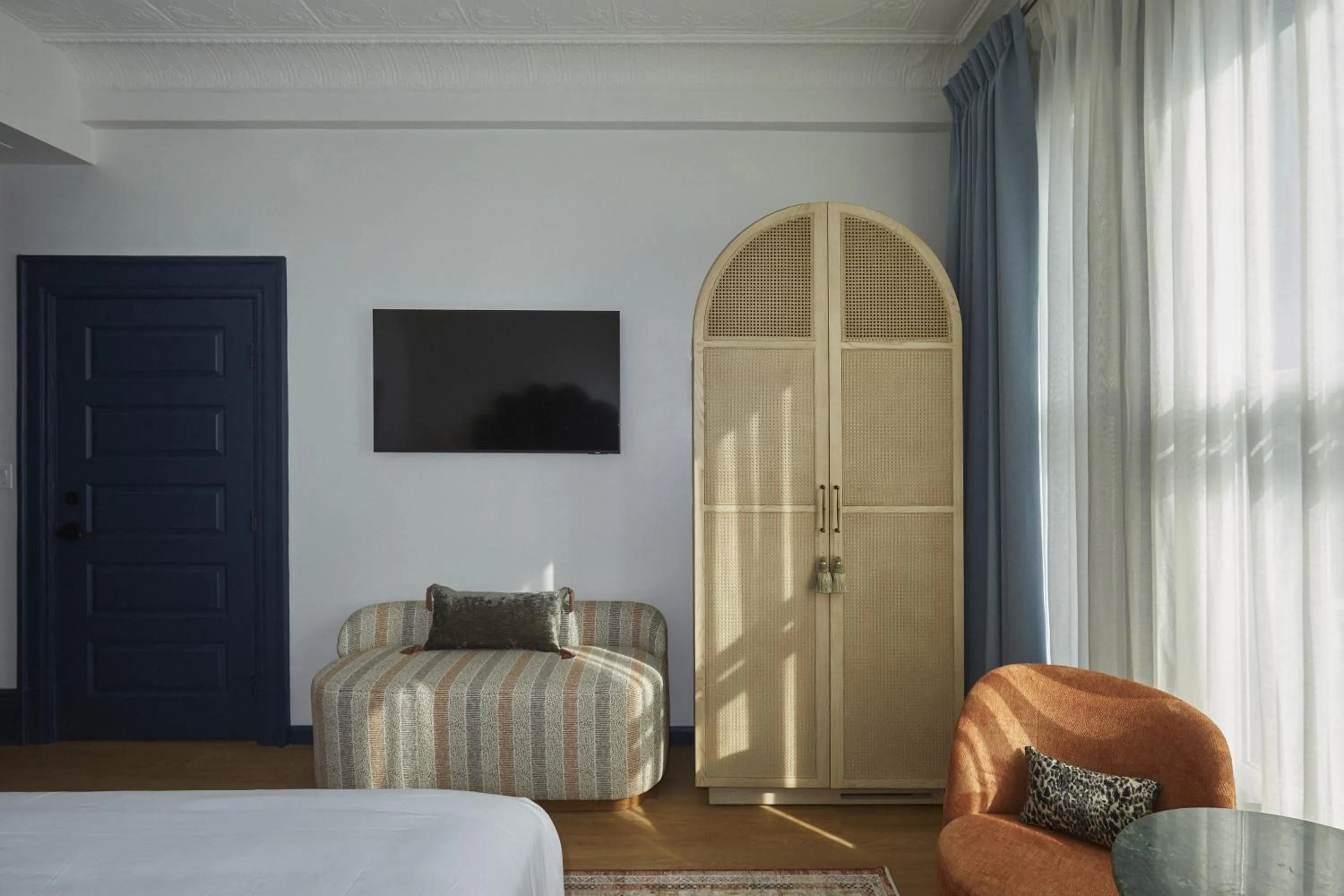 Bedroom, Bed in Granger Hotel San Diego, a Member of Design Hotels, part of Marriott Bonvoy