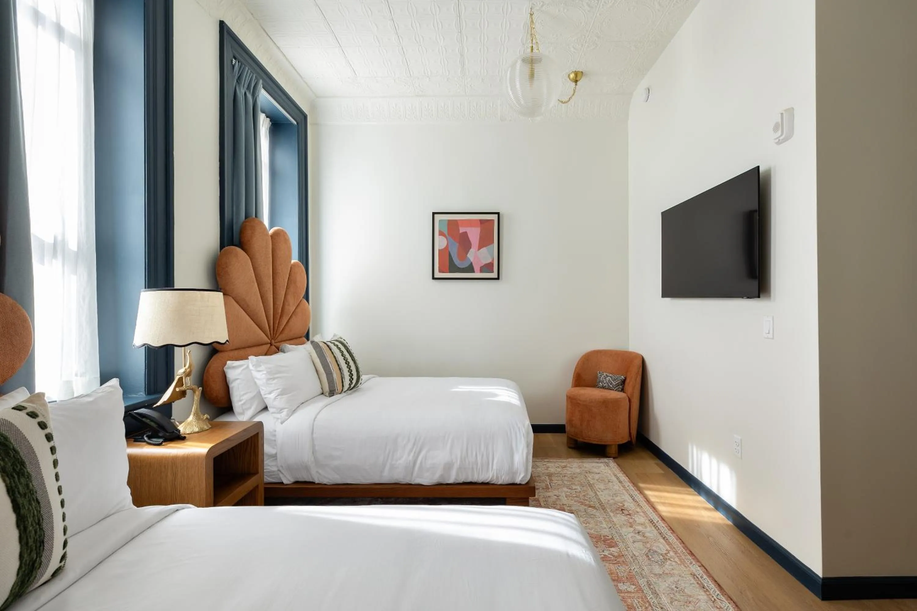 Bedroom, Bed in Granger Hotel San Diego, a Member of Design Hotels, part of Marriott Bonvoy