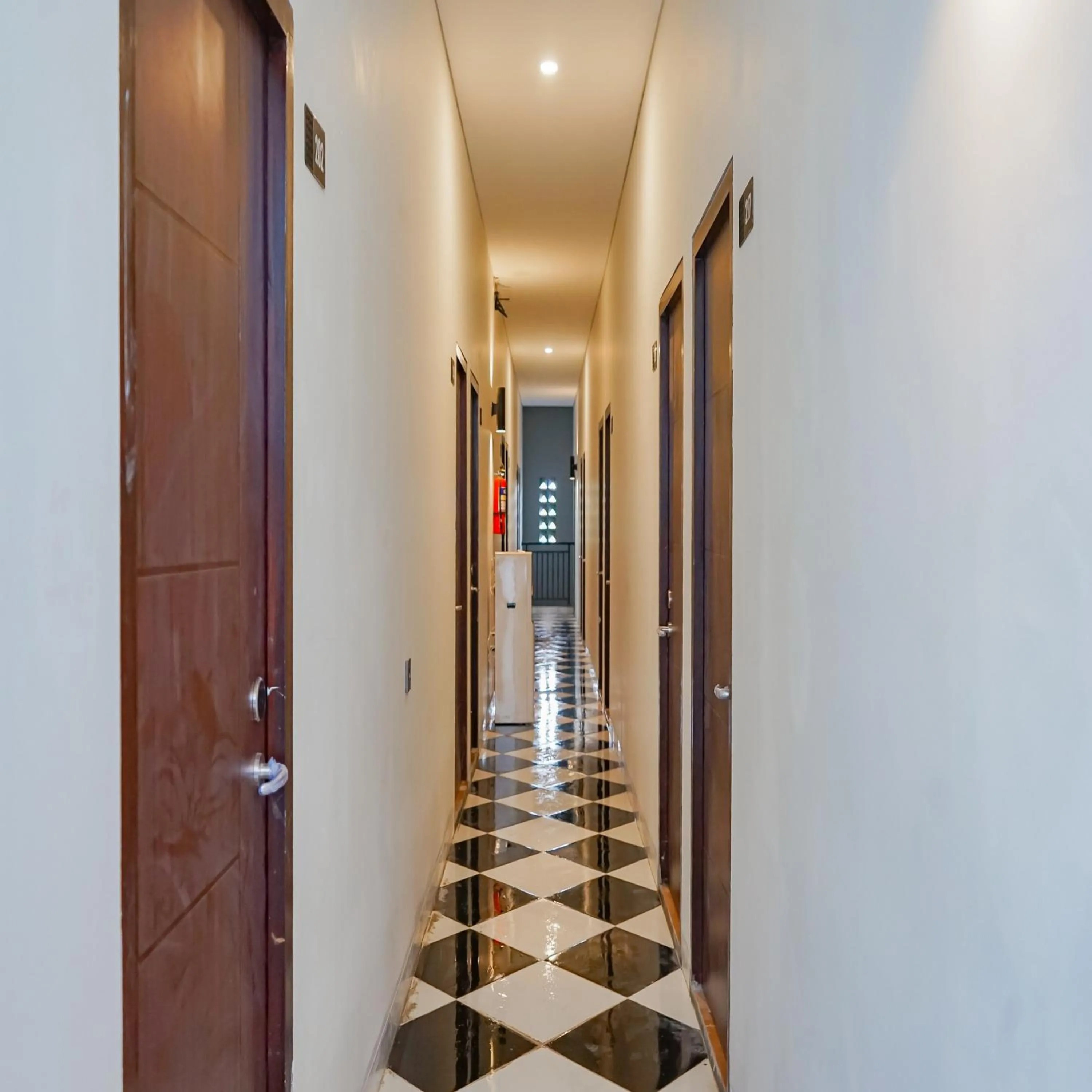 Property building in Urbanview Hotel Aloevera Pontianak by RedDoorz