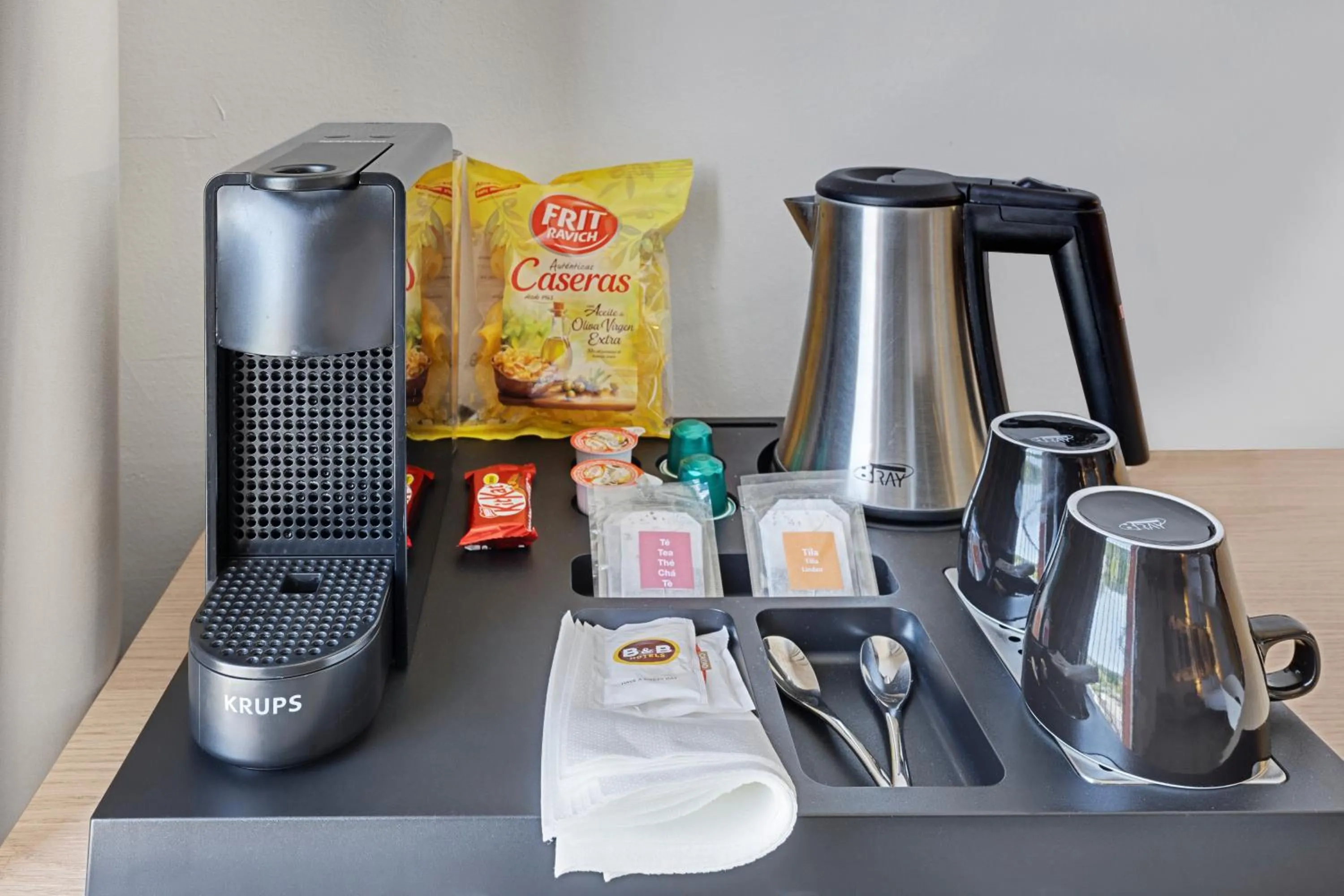 Coffee/tea facilities in B&B HOTEL Girona 3