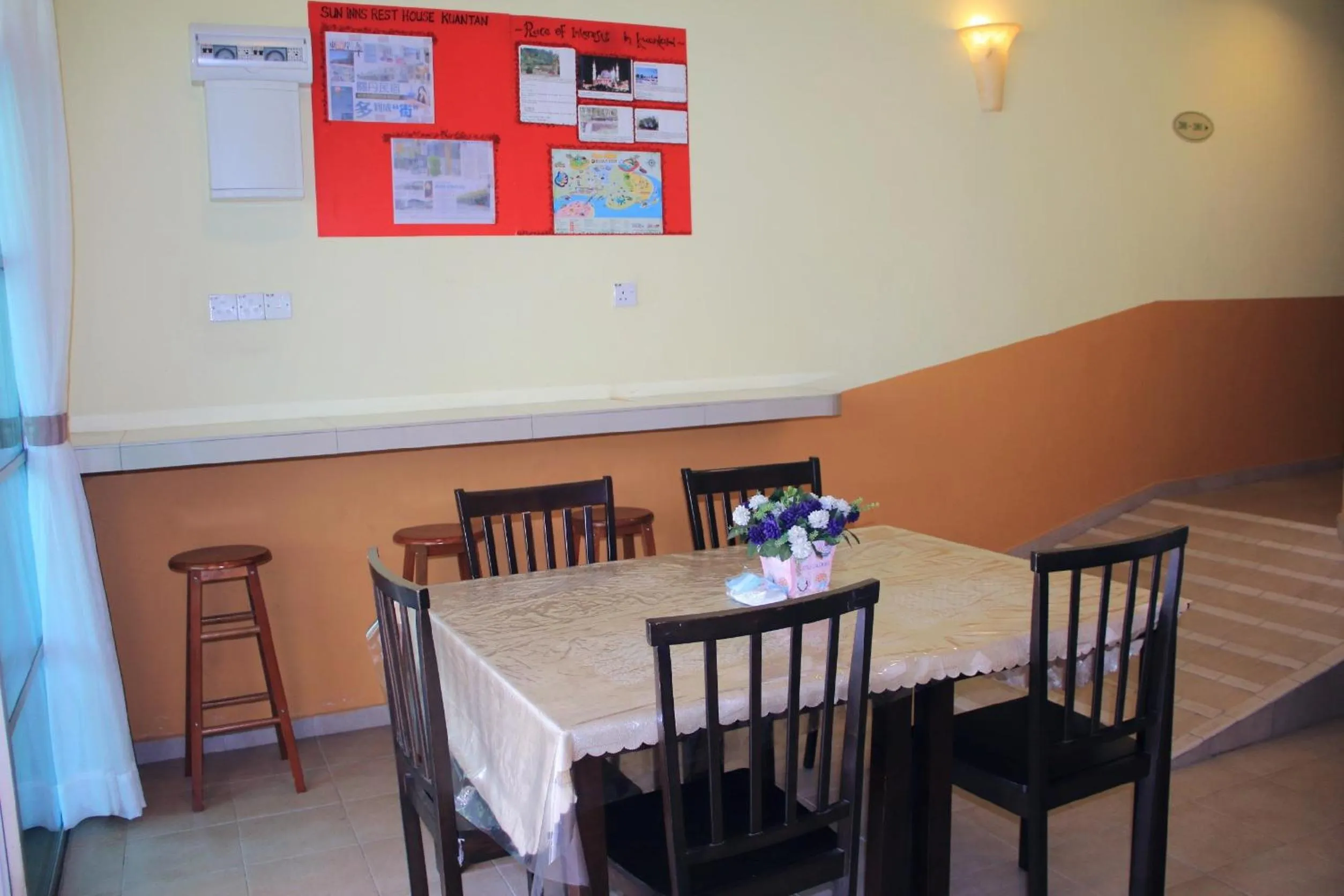 Restaurant/places to eat in Sun Inns Rest House Kuantan