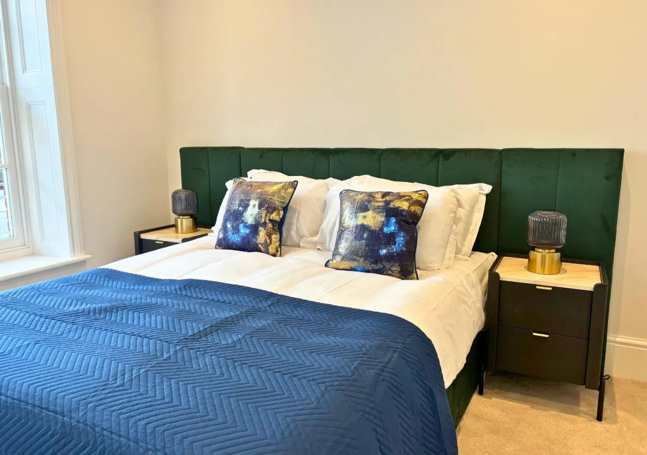 Bedroom, Bed in Charles Hope Salisbury Centre