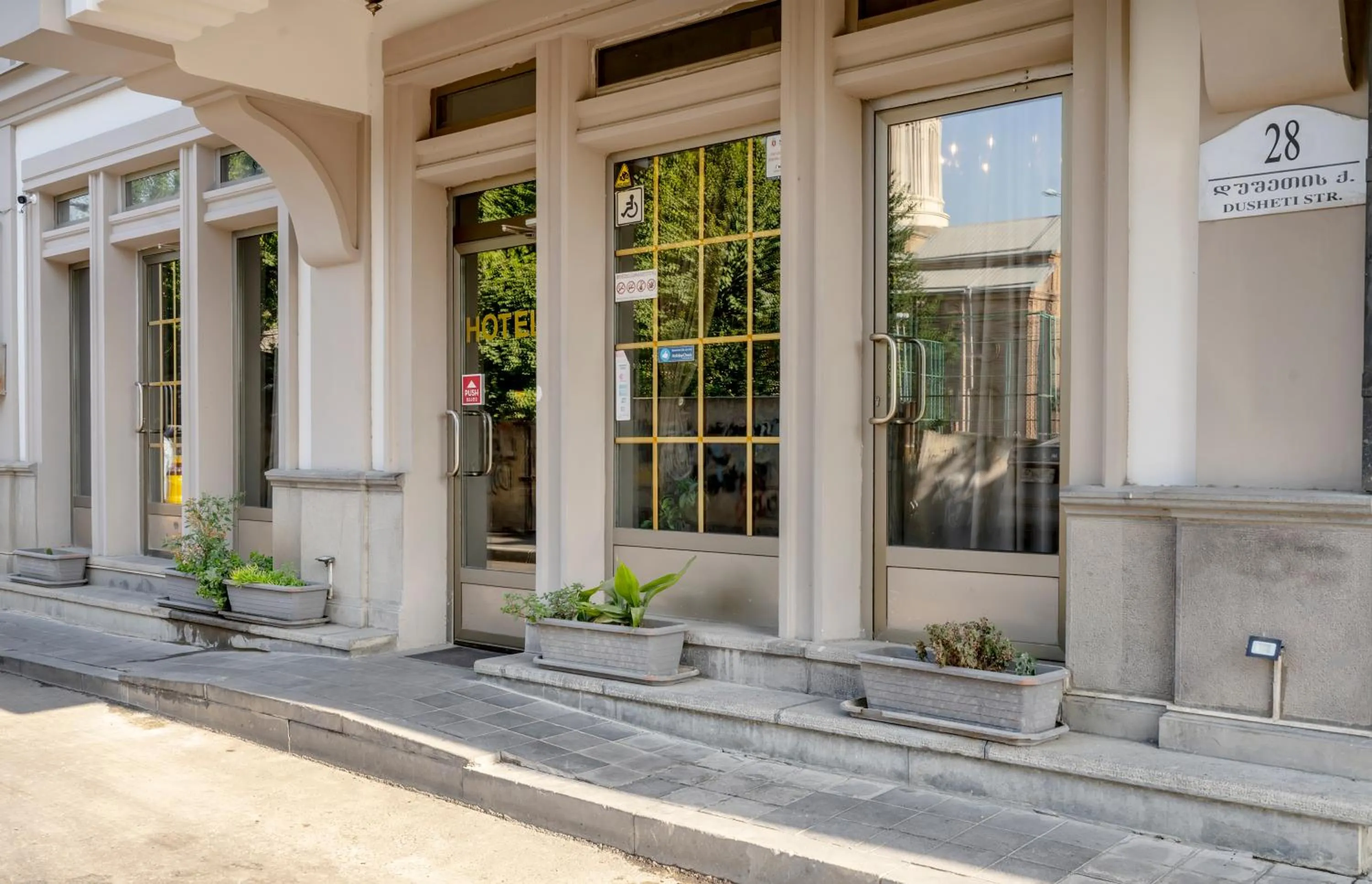 Facade/entrance in Hotel Piazza Tbilisi