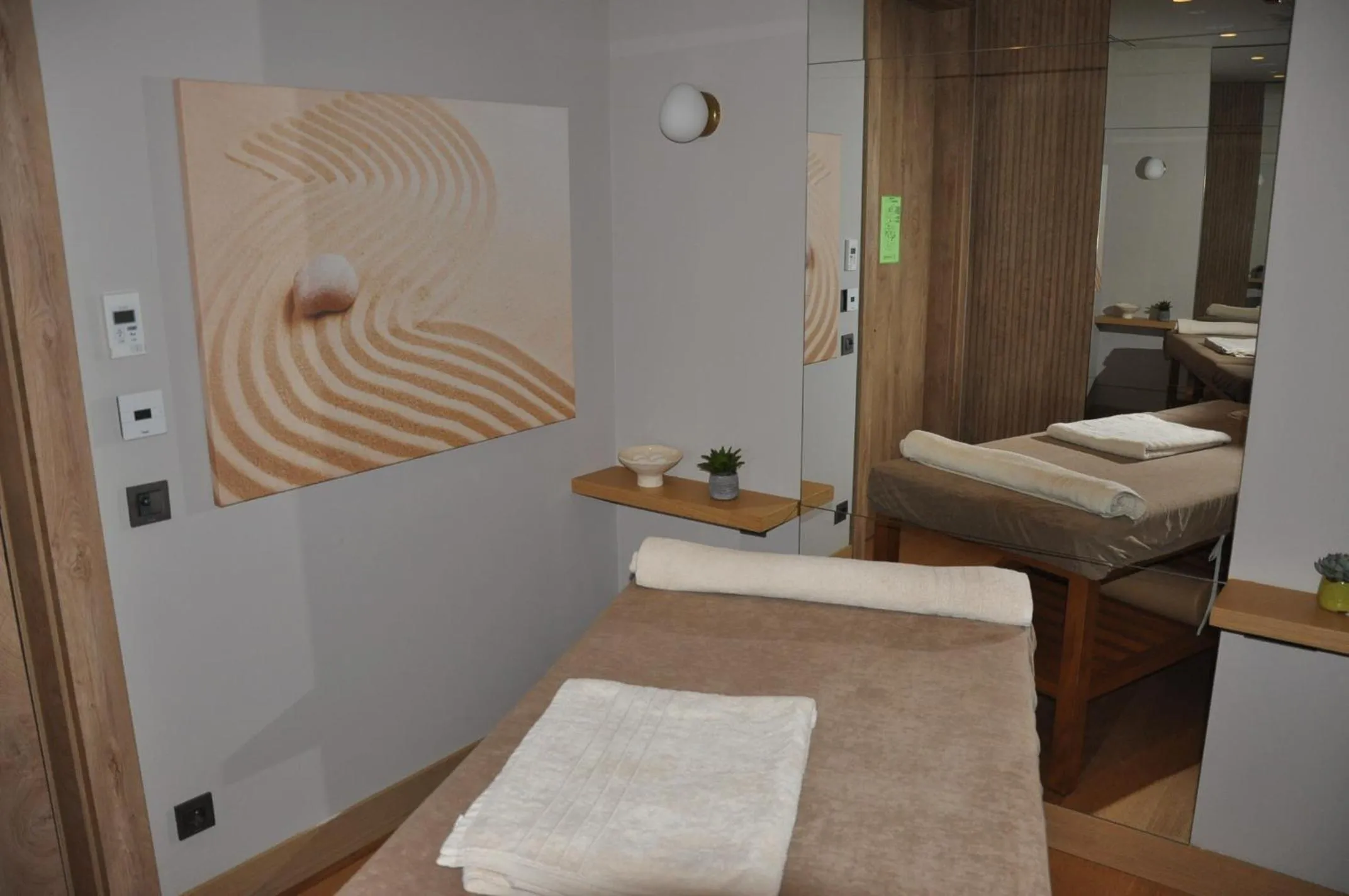 Sauna, Bed in ERK Hotel