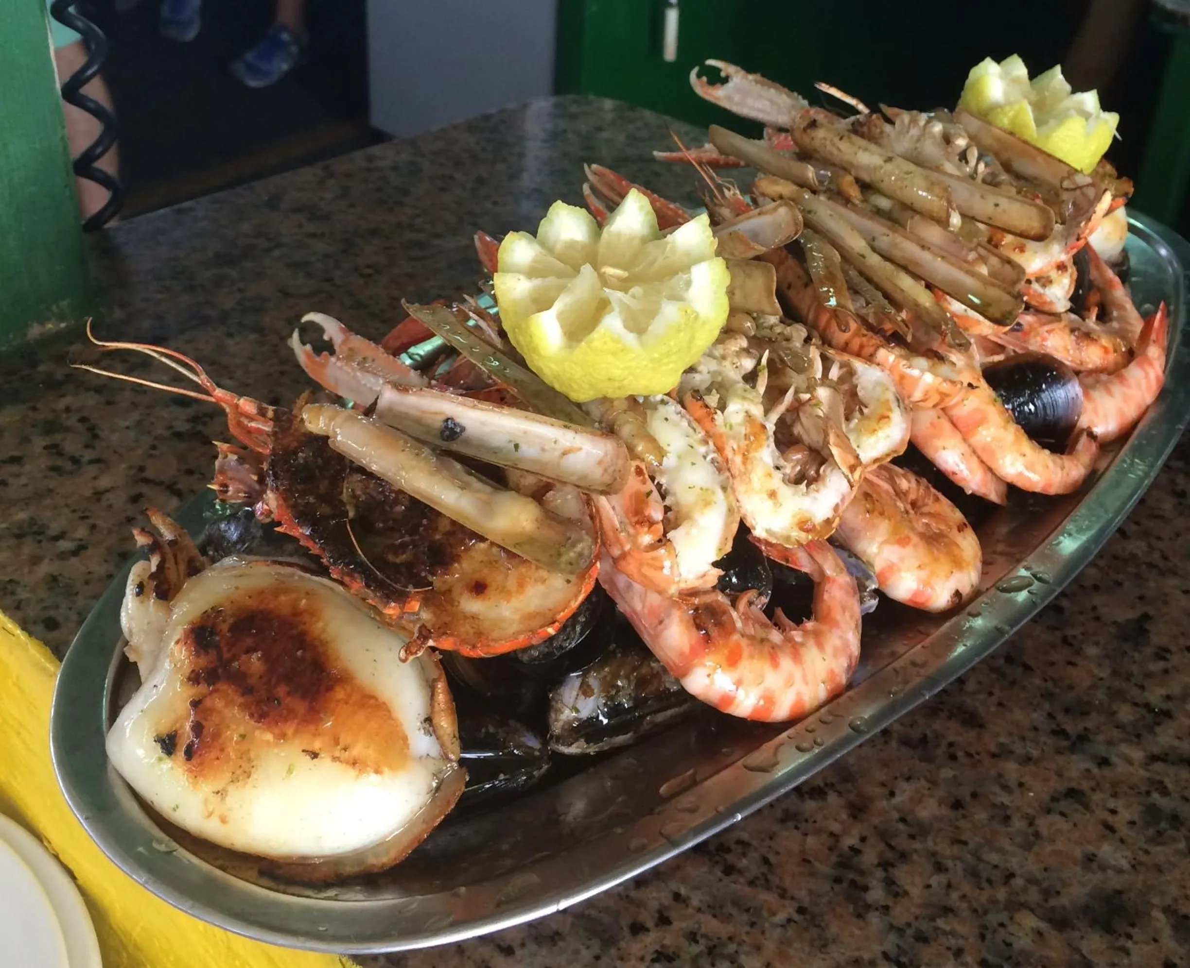 Restaurant/places to eat in River Ebro Holidays