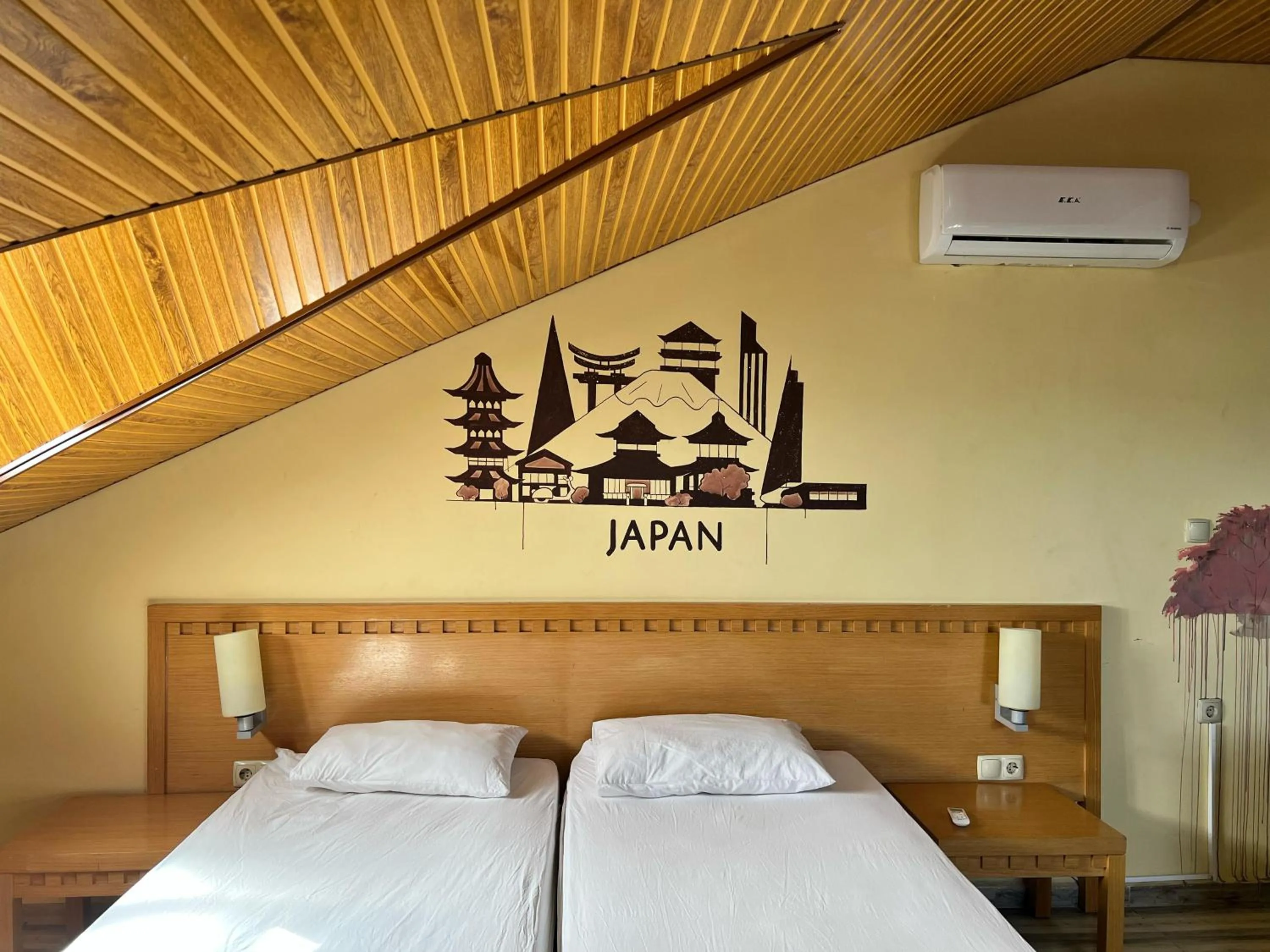 Bedroom, Bed in Esma Apart Otel