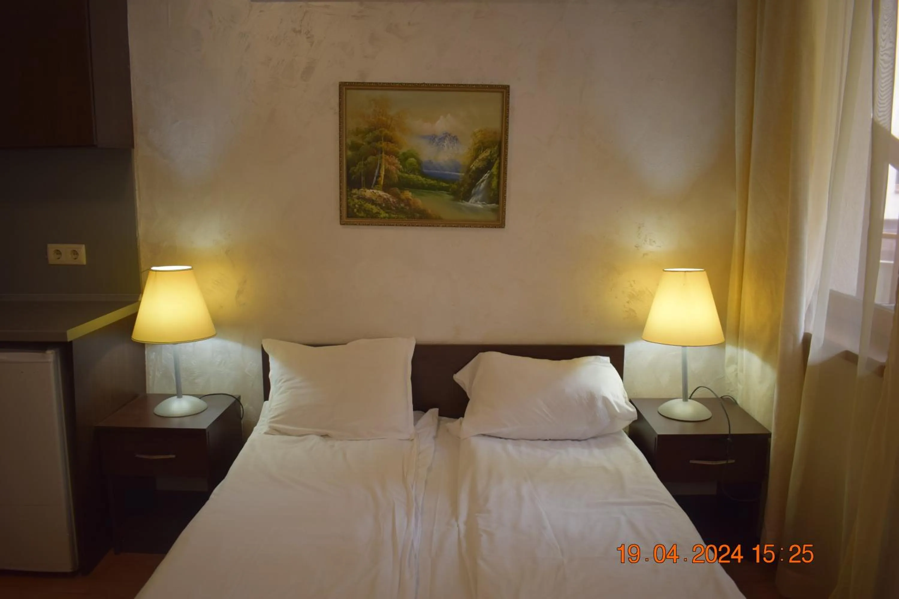 Bed in Villa Park Guest Apartments