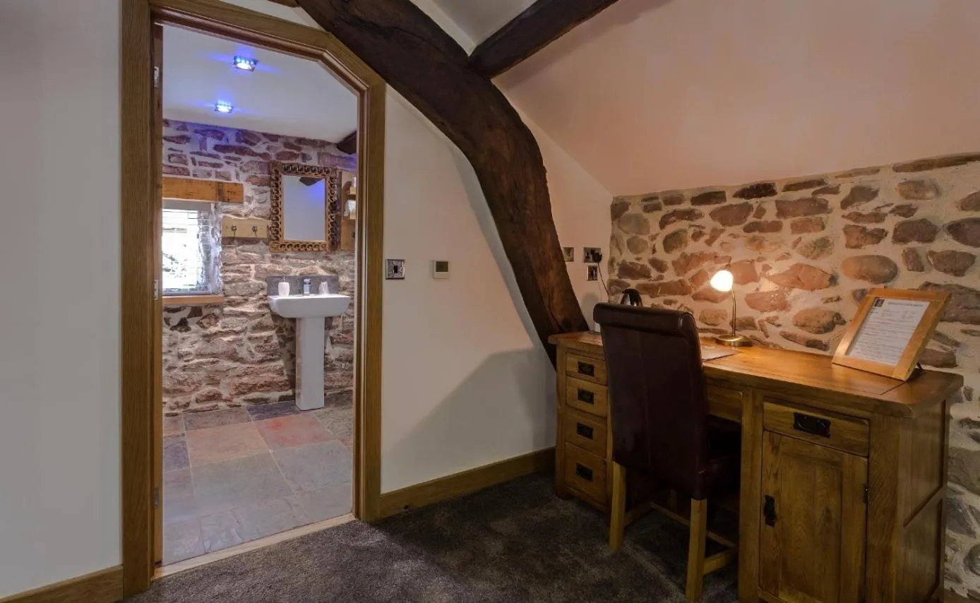 Toilet in Gosforth Hall Inn