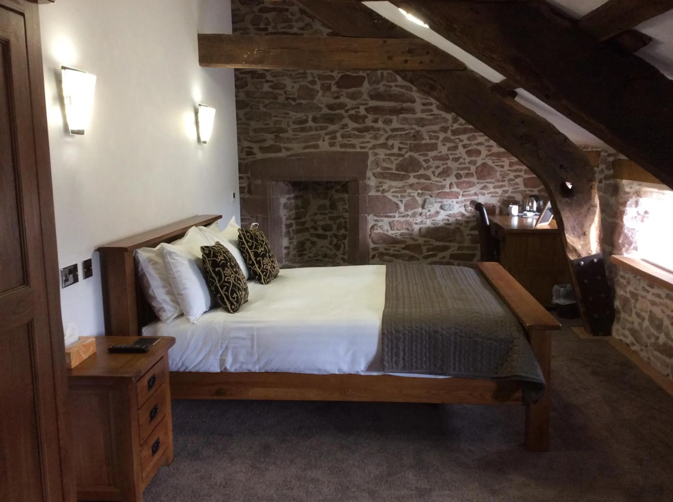 Bed in Gosforth Hall Inn