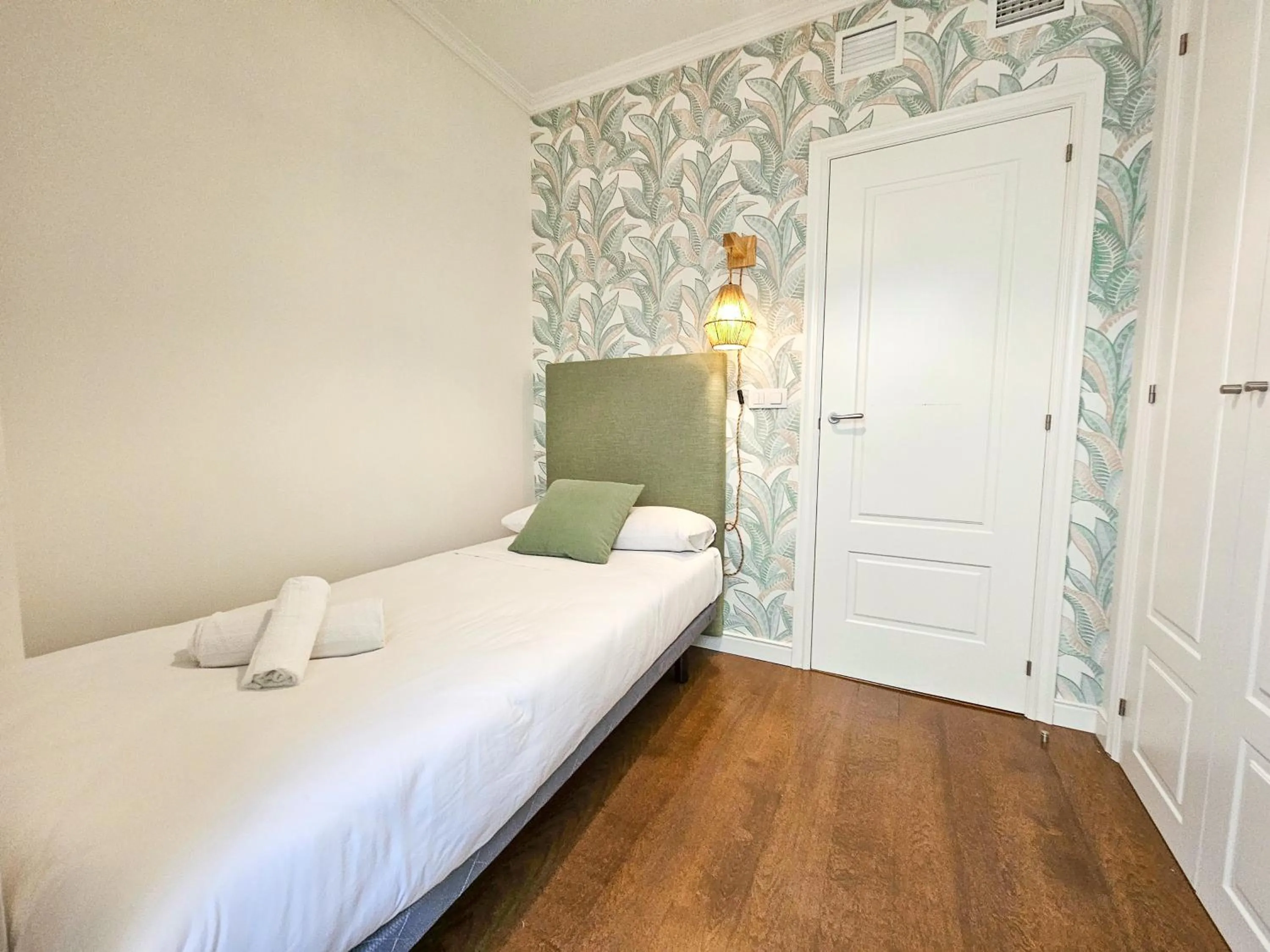 Bed in Apartamentos Zaragoza Independencia 3000